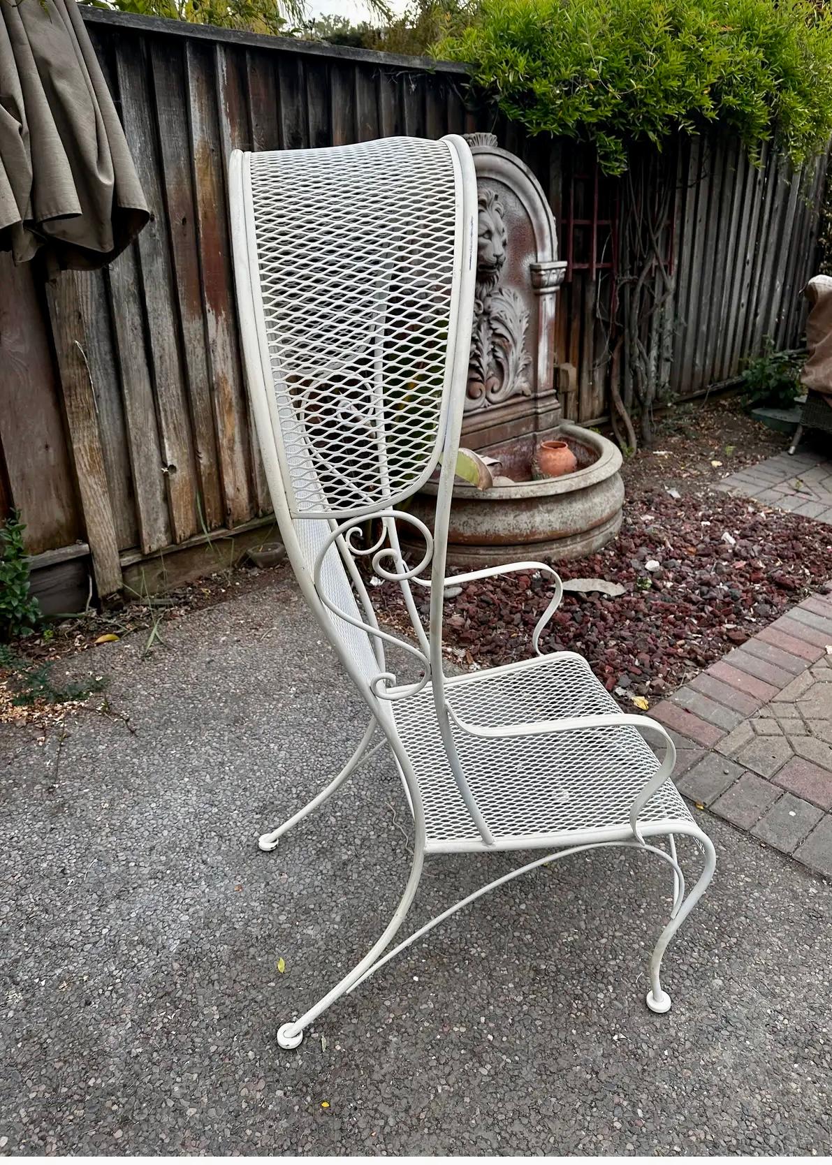 Mid-Century Modern 1950’s Vintage Russell Woodard Beige Iron Hooded Porter Garden Chair, Princess C