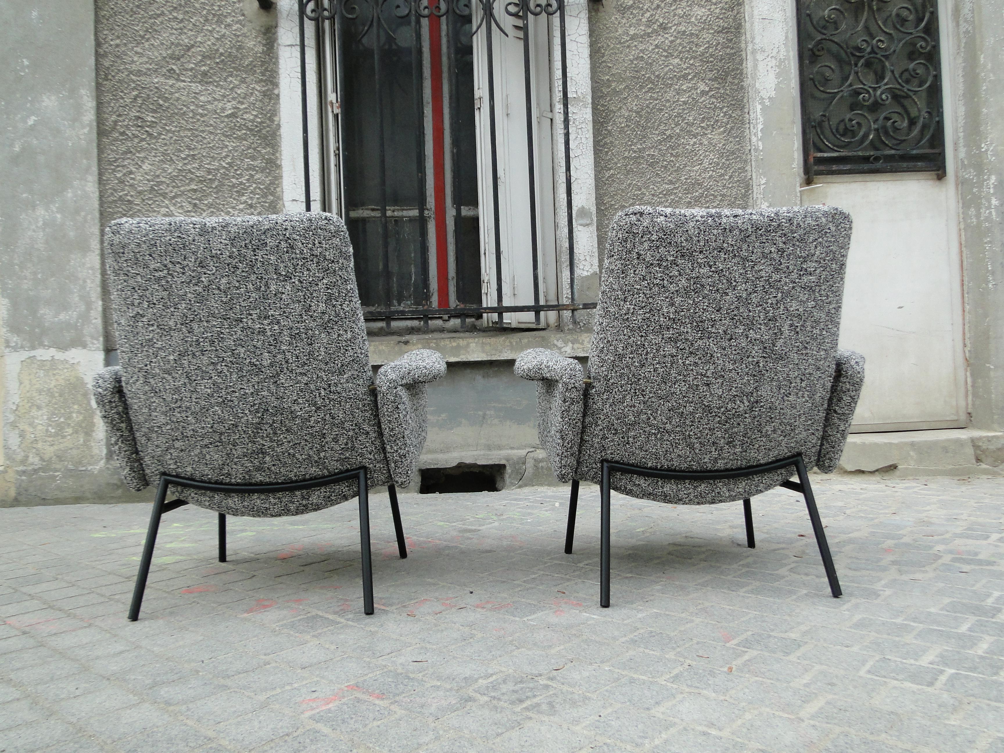  Pierre Guariche Vintage SK660 Armchairs Chairs   For Sale 4