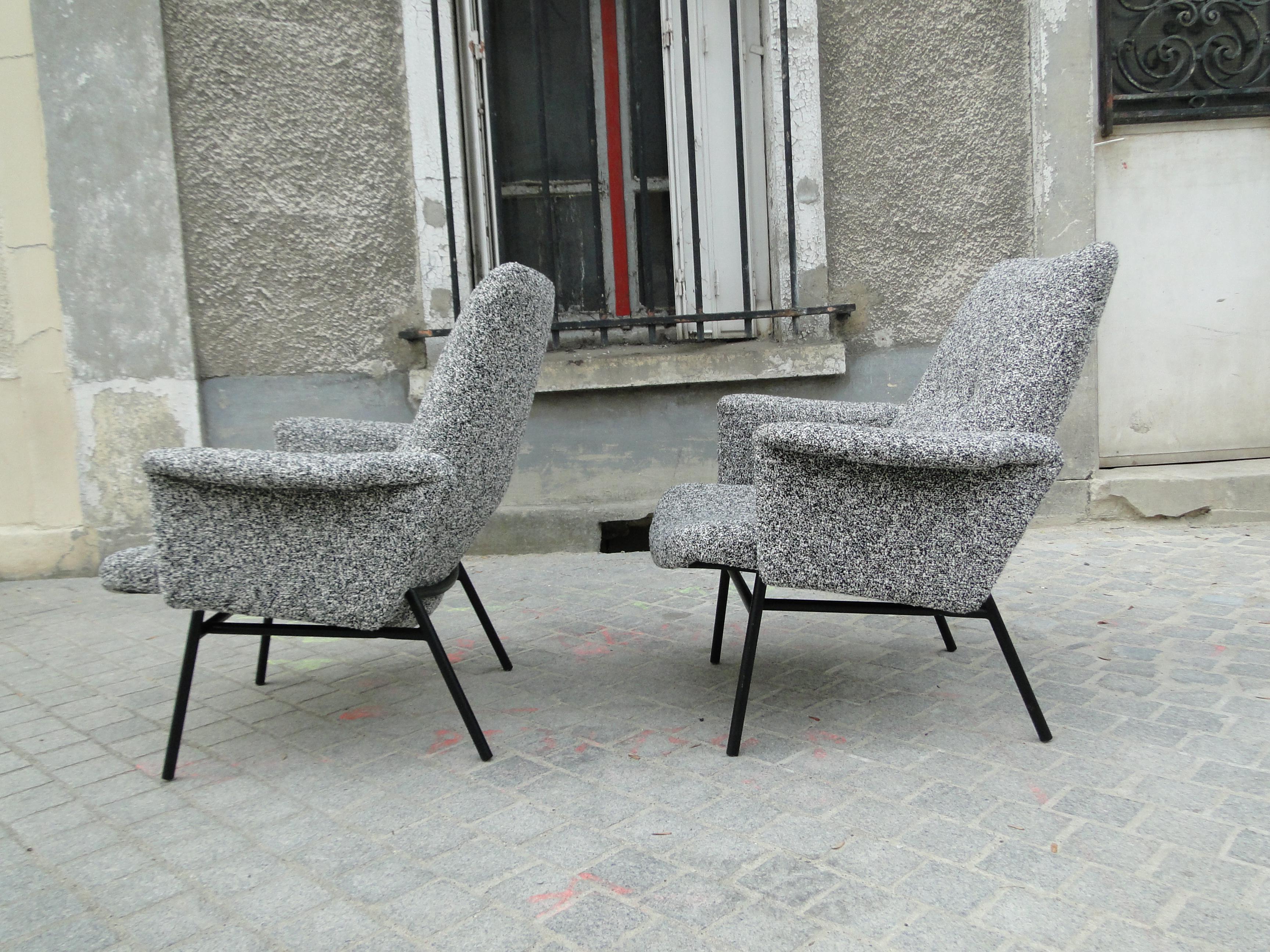  Pierre Guariche Vintage SK660 Armchairs Chairs   For Sale 8