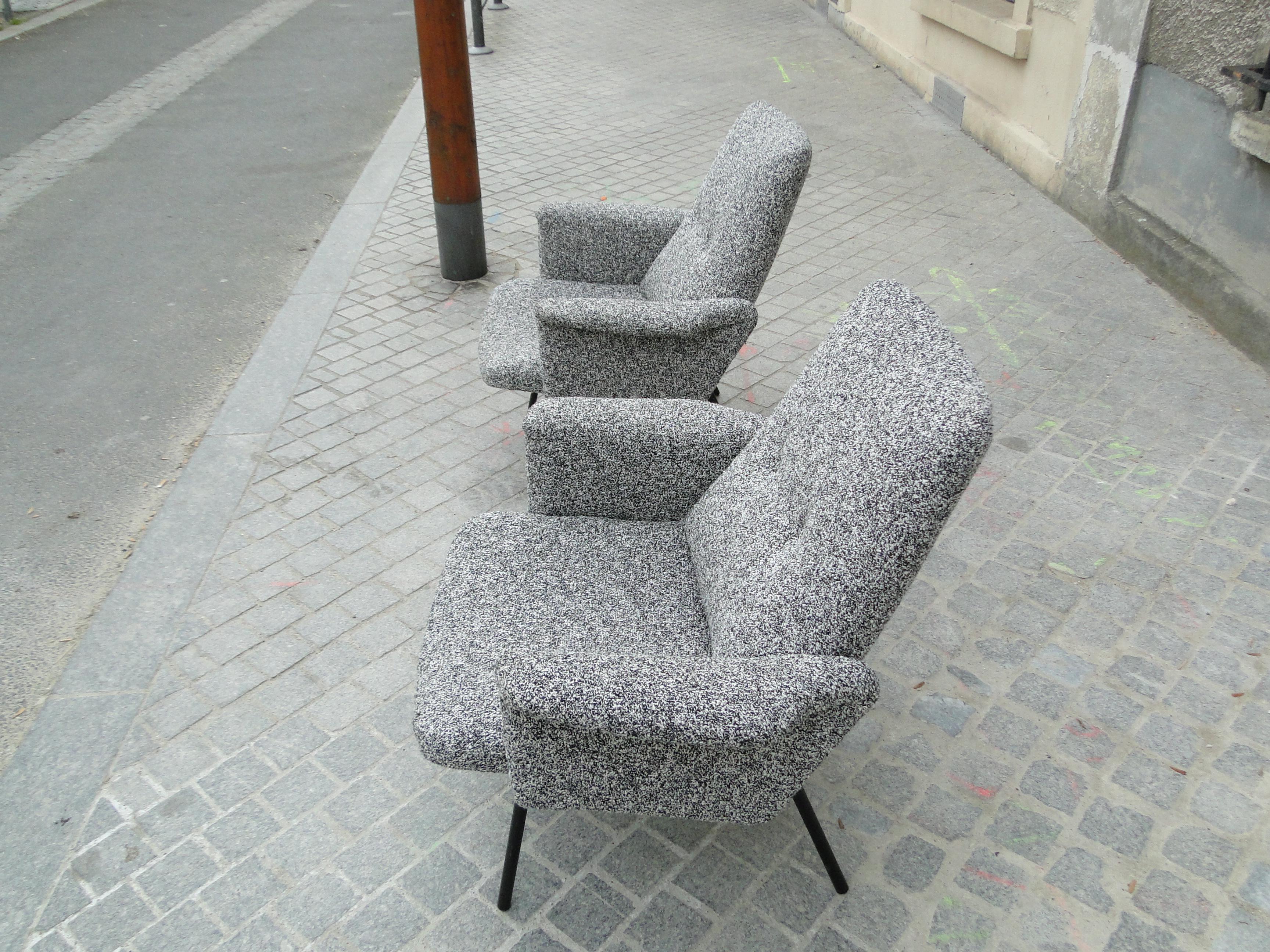 Metal  Pierre Guariche Vintage SK660 Armchairs Chairs   For Sale