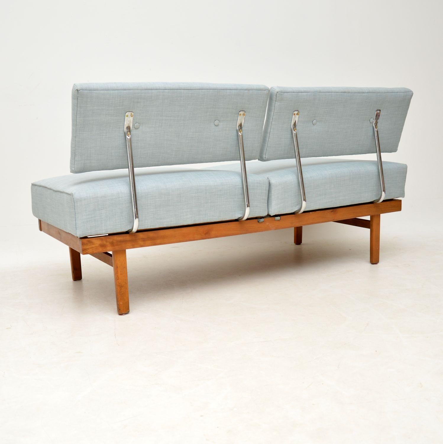 Mid-Century Modern 1950s Vintage Sofa Bed by Wilhelm Knoll