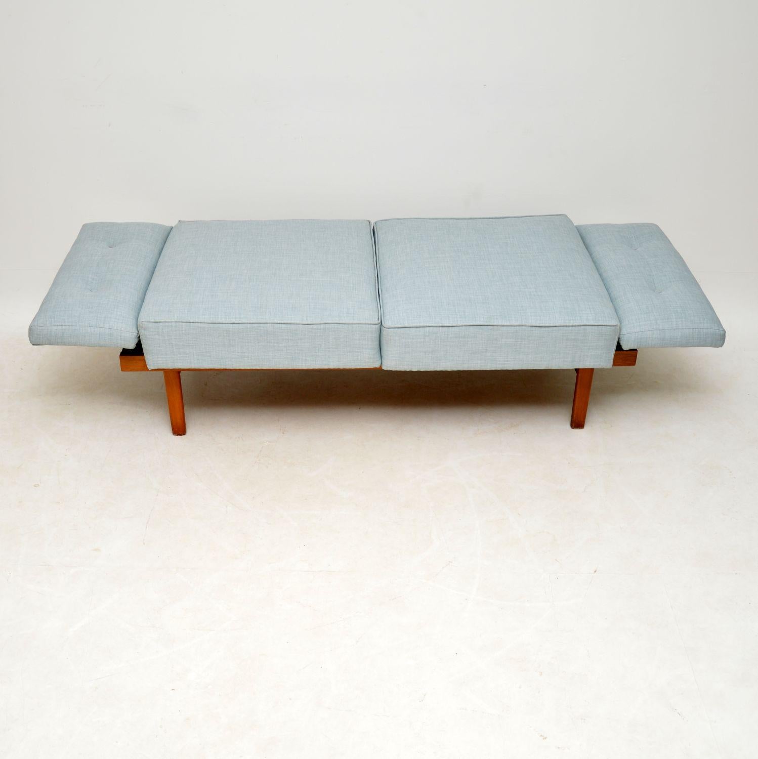 Mid-20th Century 1950s Vintage Sofa Bed by Wilhelm Knoll