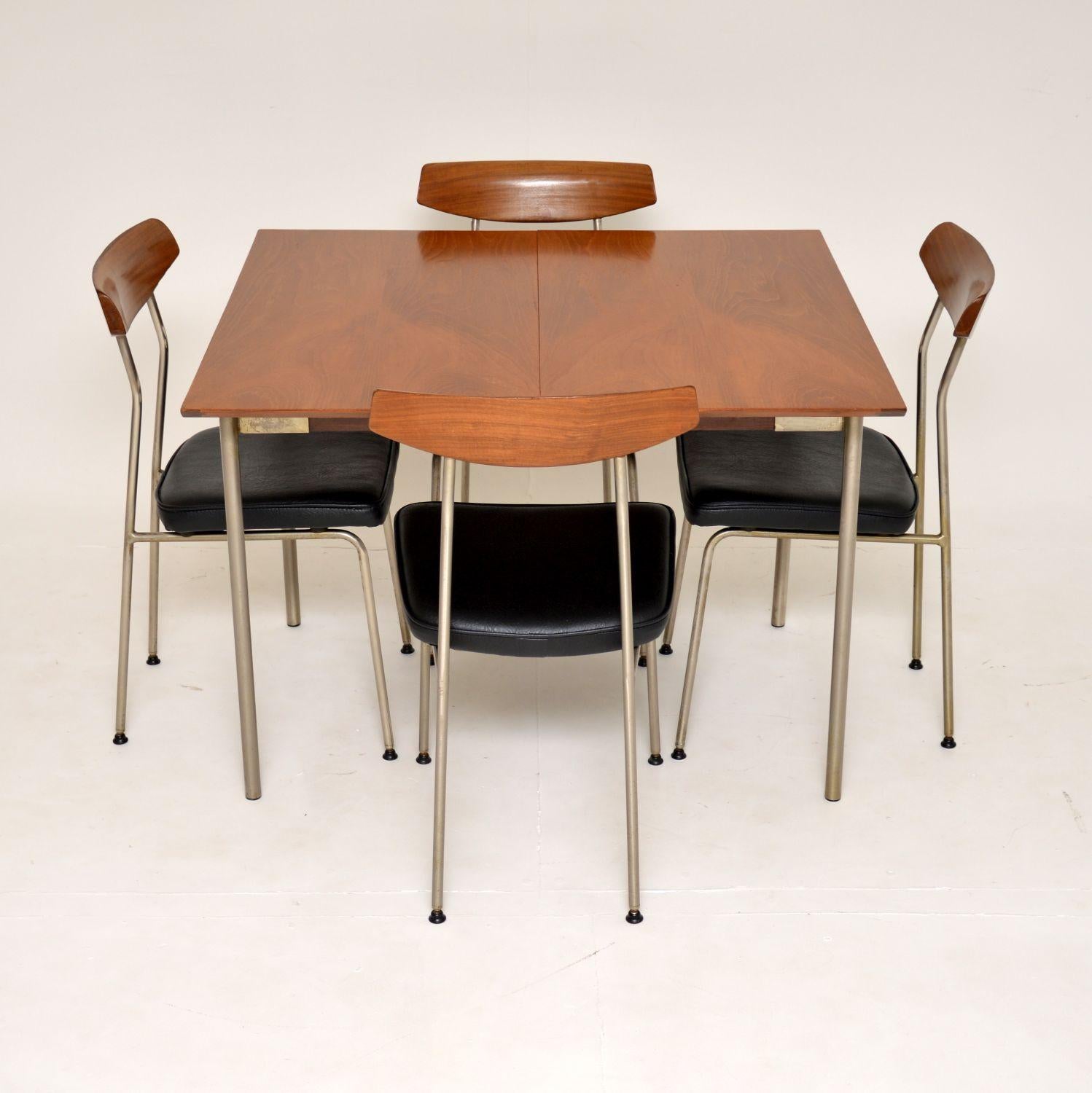 range table and chairs
