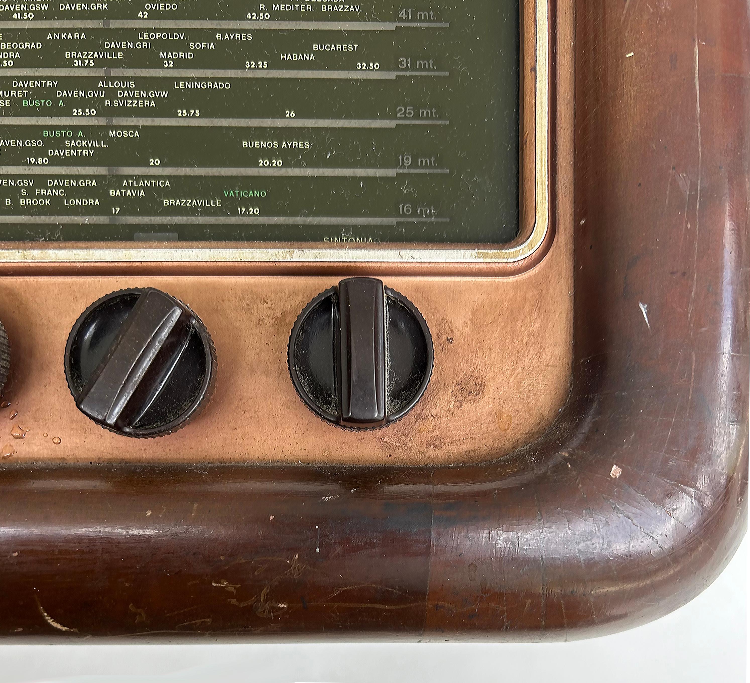 Italiano Radio Torino Model SV85 d'epoca degli anni '50 in legno, metallo e vetro