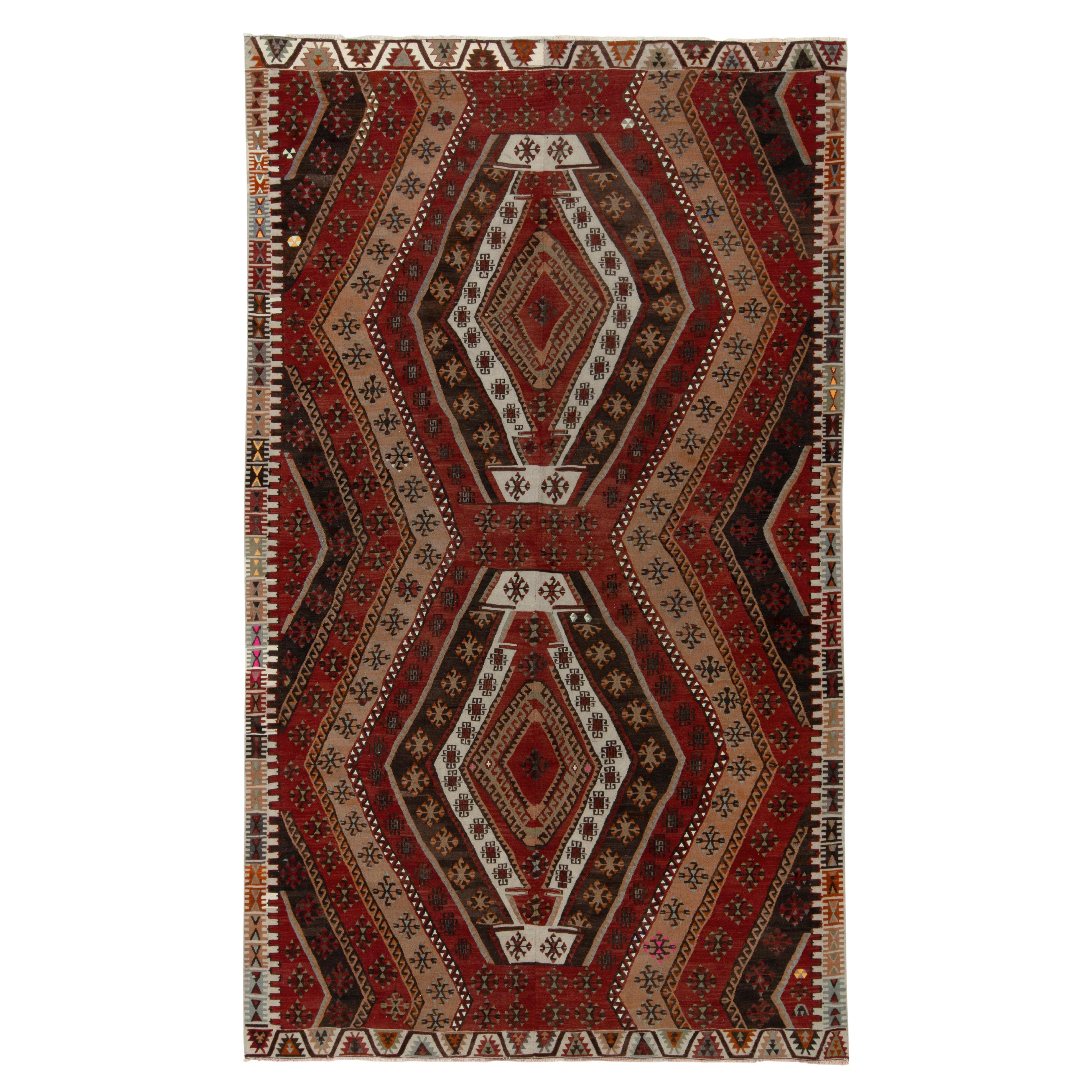 Kilim tribal vintage de los años 50 en rojo, beige-marrón, estampado geométrico by Rug & Kilim