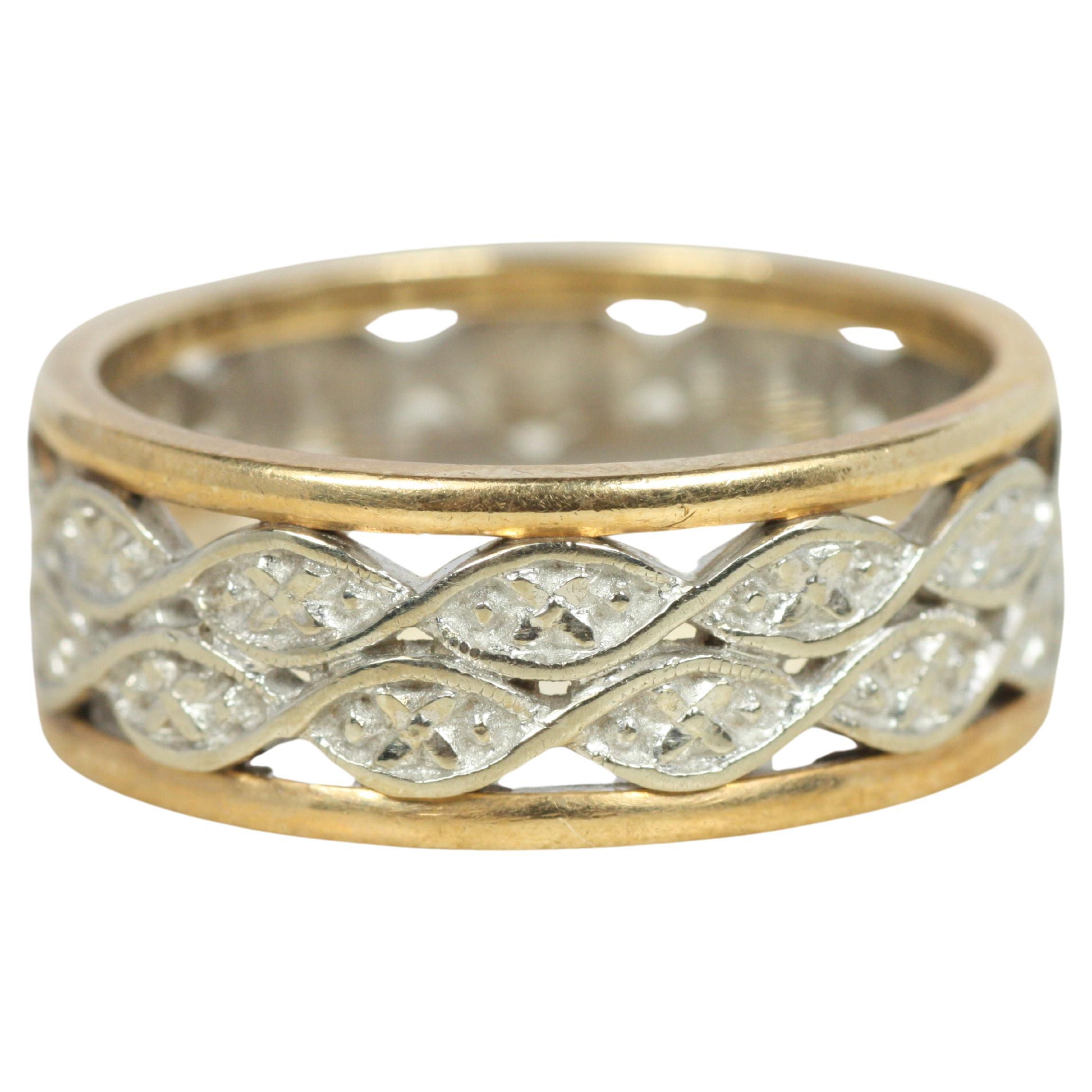 Alianza de boda vintage de los años 50 grabada en dos tonos de 7,5 mm en oro blanco y amarillo de 14 quilates