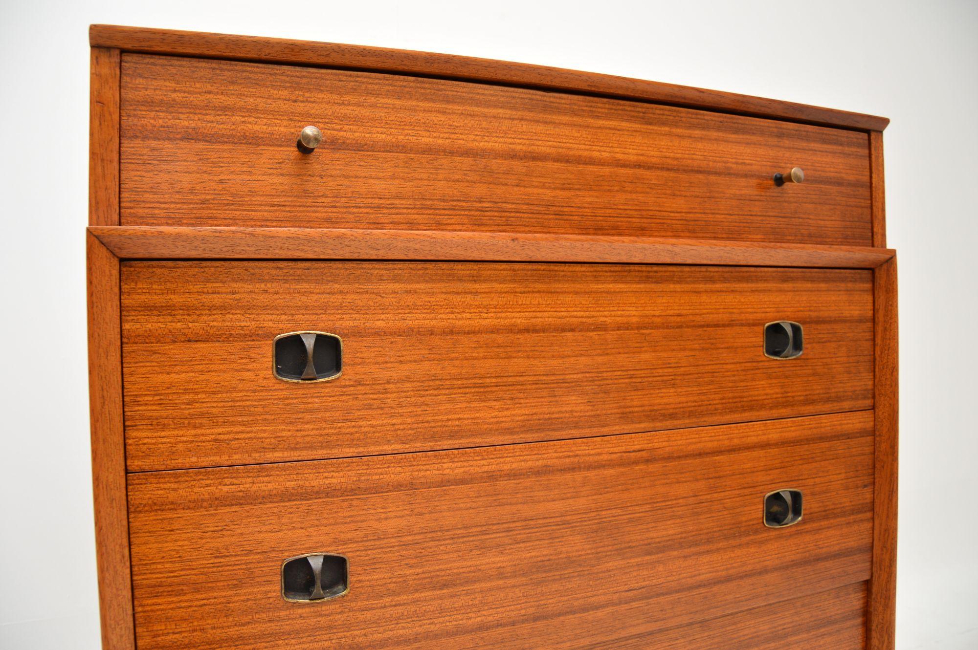 1950s Vintage Walnut Chest of Drawers For Sale 3