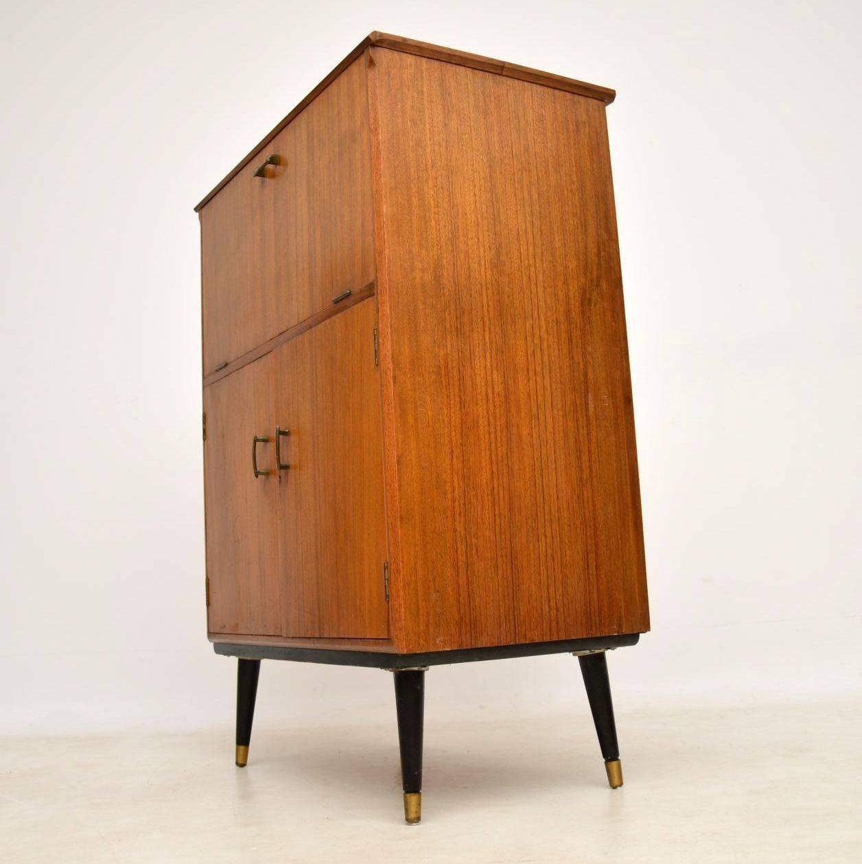 1950s Vintage Walnut Drinks Cabinet 1