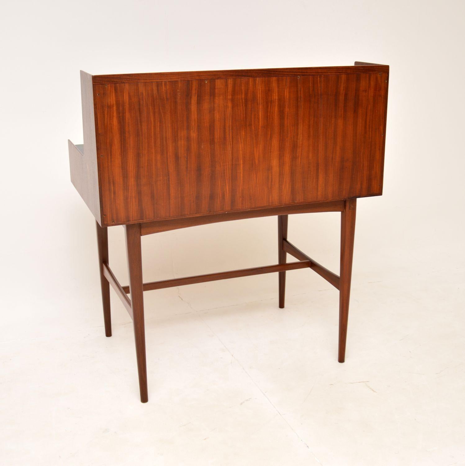 1950's Vintage Writing Desk by Richard Hornby In Good Condition In London, GB