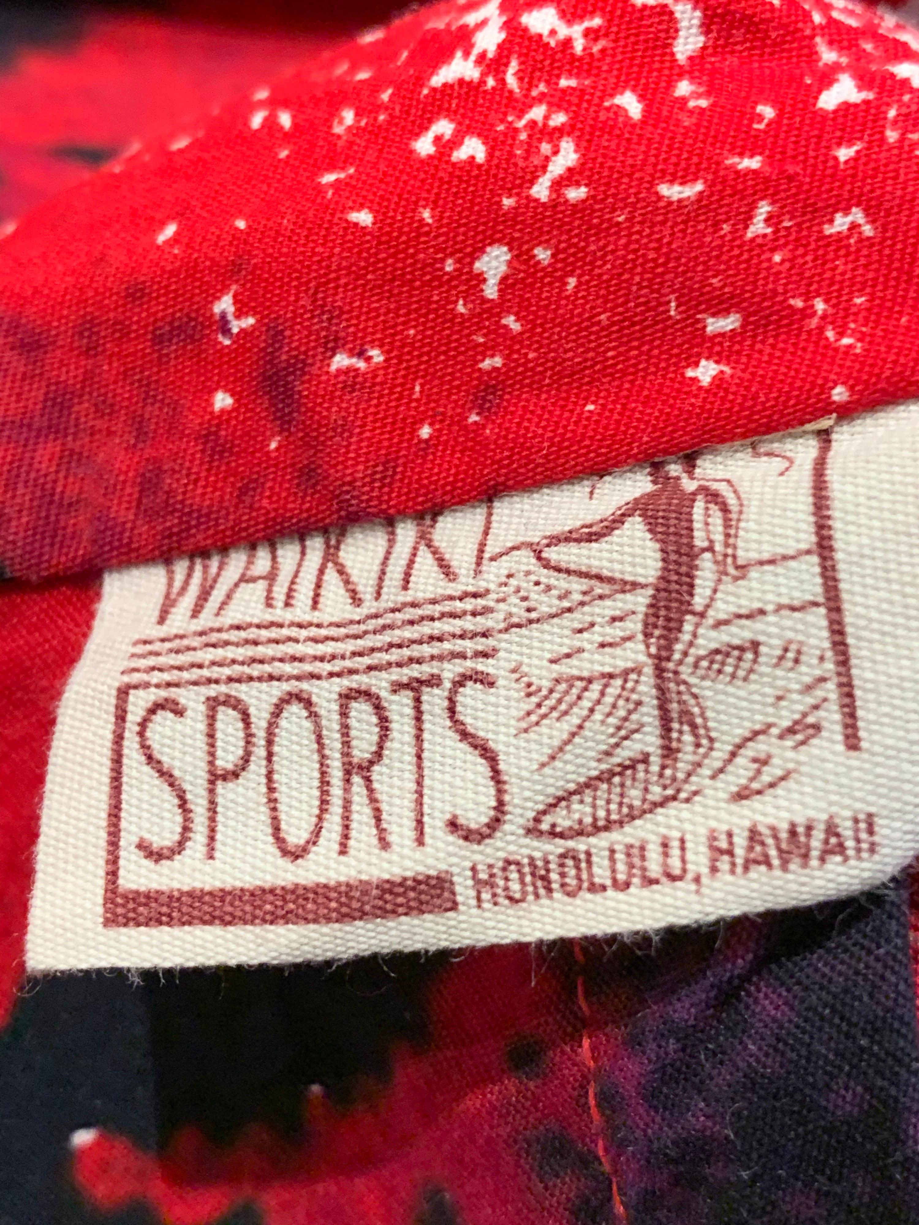 1950s Waikiki Sports Red White & Black Cotton Sun Dress W/ Seahorse & Wave Print For Sale 5