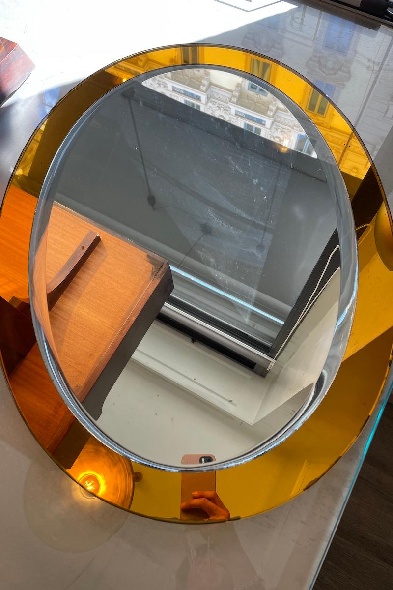 Mid-Century Modern Miroir mural des années 1950 avec bordure en verre ambré en vente