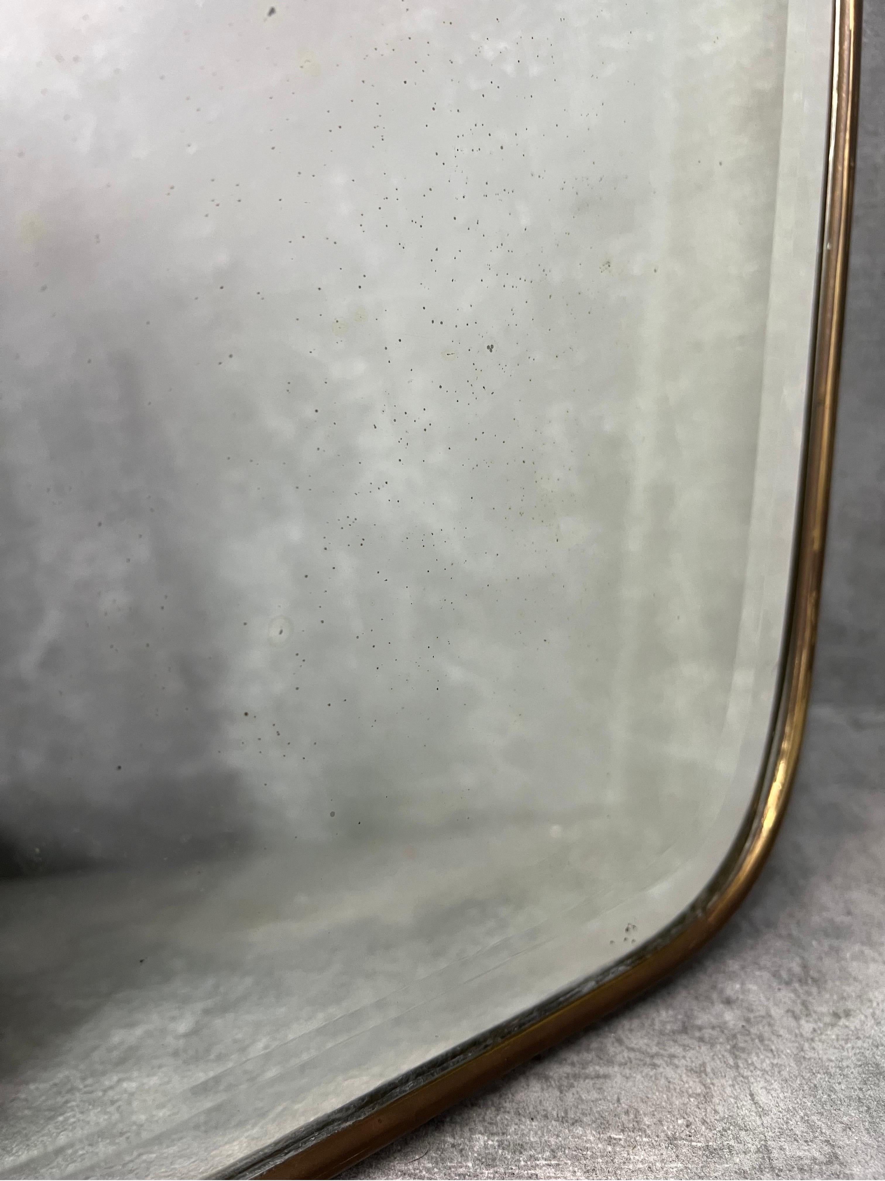 1950s Wall Mirror with Brass Frame In Good Condition In Quarrata, IT