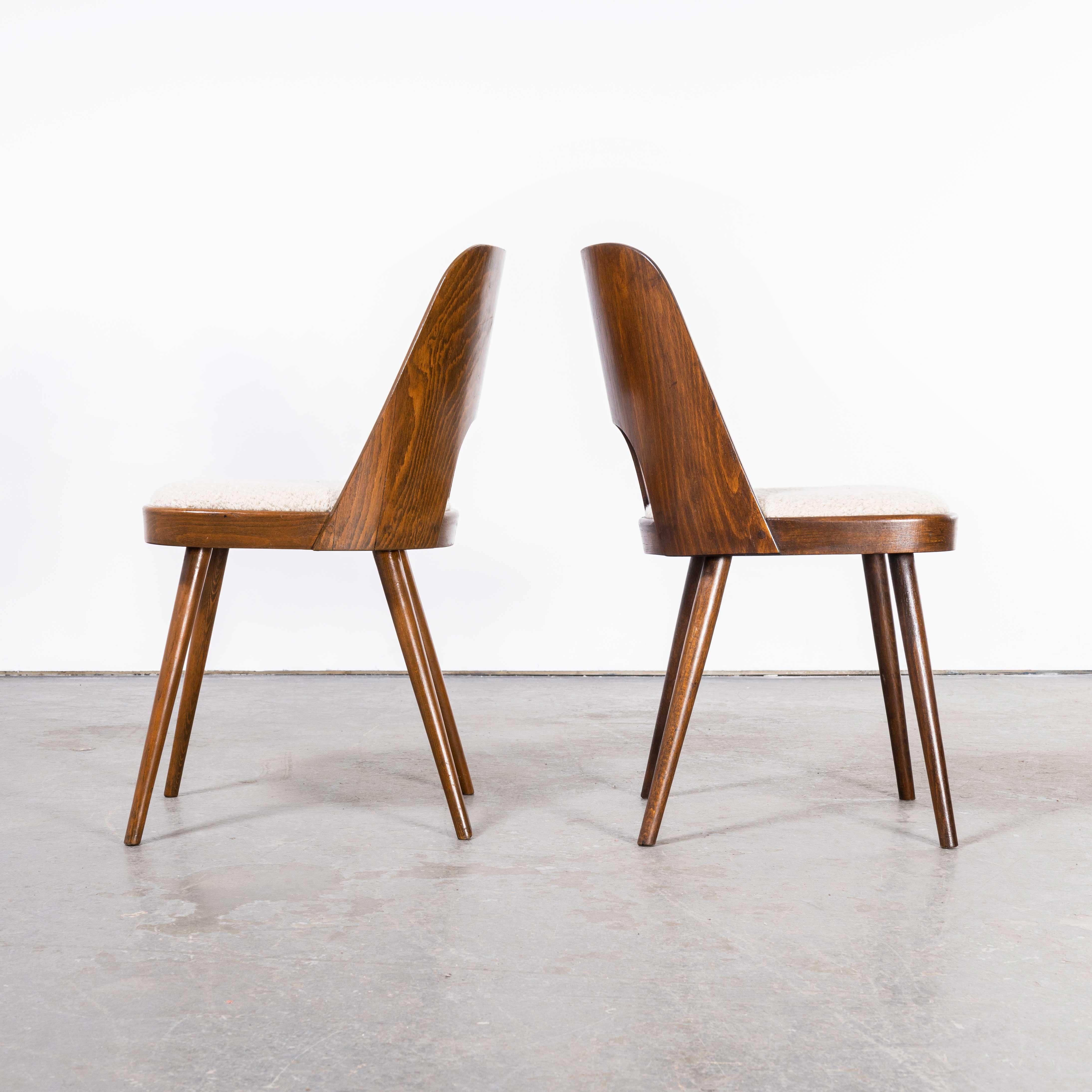 1950's Walnut Dining Side Chair, Oswald Haerdtl Model 515, Pair In Good Condition For Sale In Hook, Hampshire