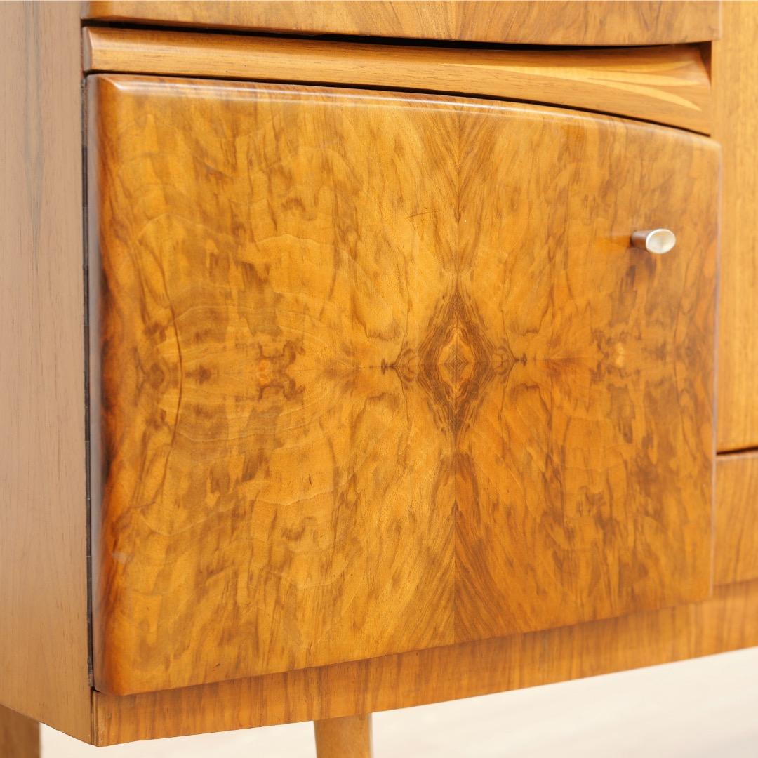 1950er Nussbaum Liquor Cabinet Credenza von Beautility of London UK im Angebot 3