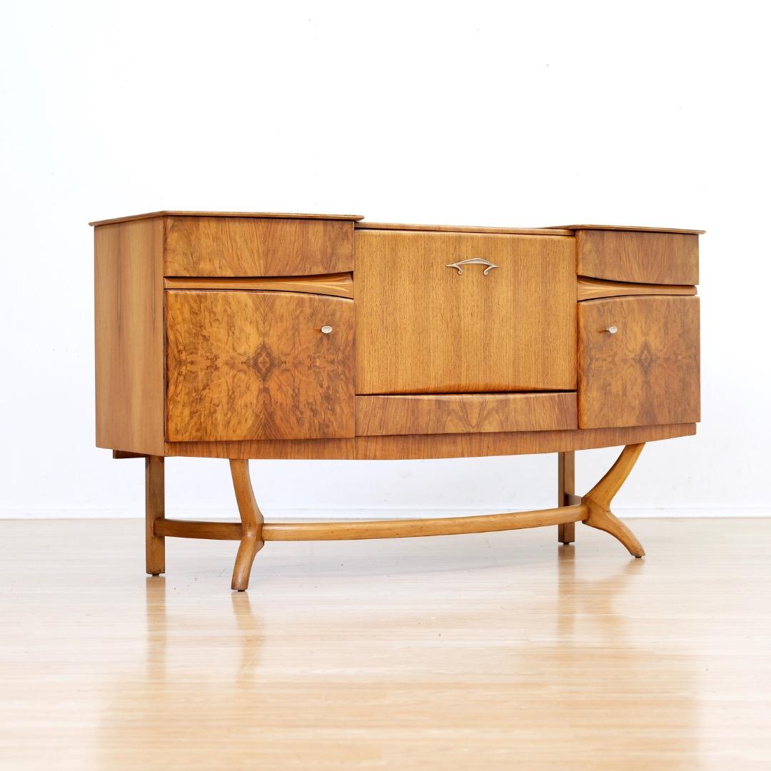 1950er Nussbaum Liquor Cabinet Credenza von Beautility of London UK im Angebot 2