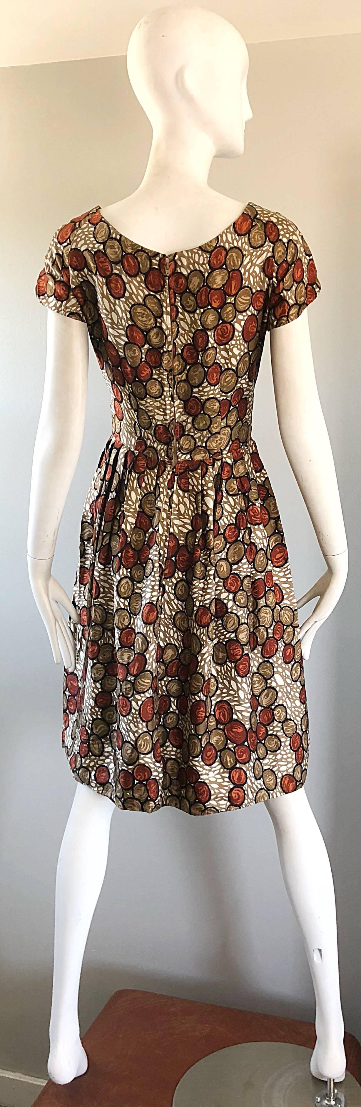 Women's 1950s Walnut Nut Print Fit n ' Flare Brown Beige Ivory Silk 50s Vintage Dress 