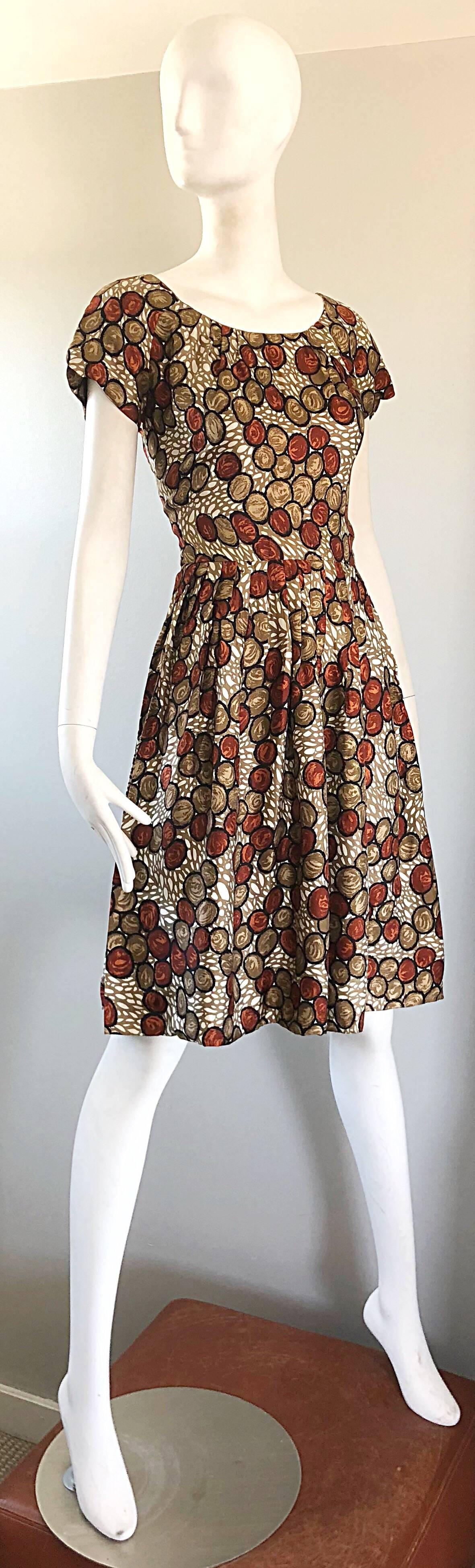 1950s Walnut Nut Print Fit n ' Flare Brown Beige Ivory Silk 50s Vintage Dress  2