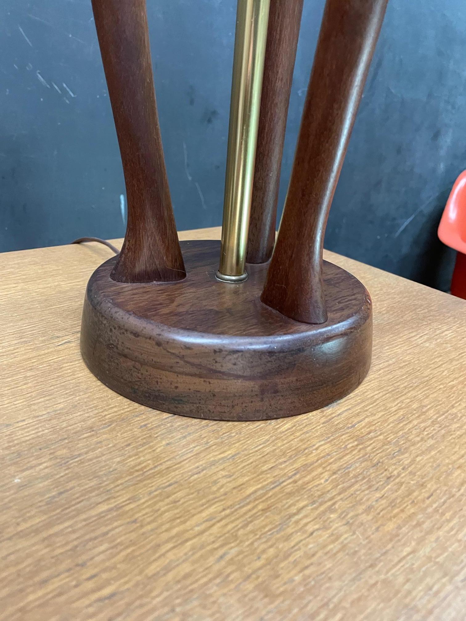 1950s Walnut Sculptural Tri-Spire Table Lamp Mid-Century Modeline Pearsall Tiki For Sale 1