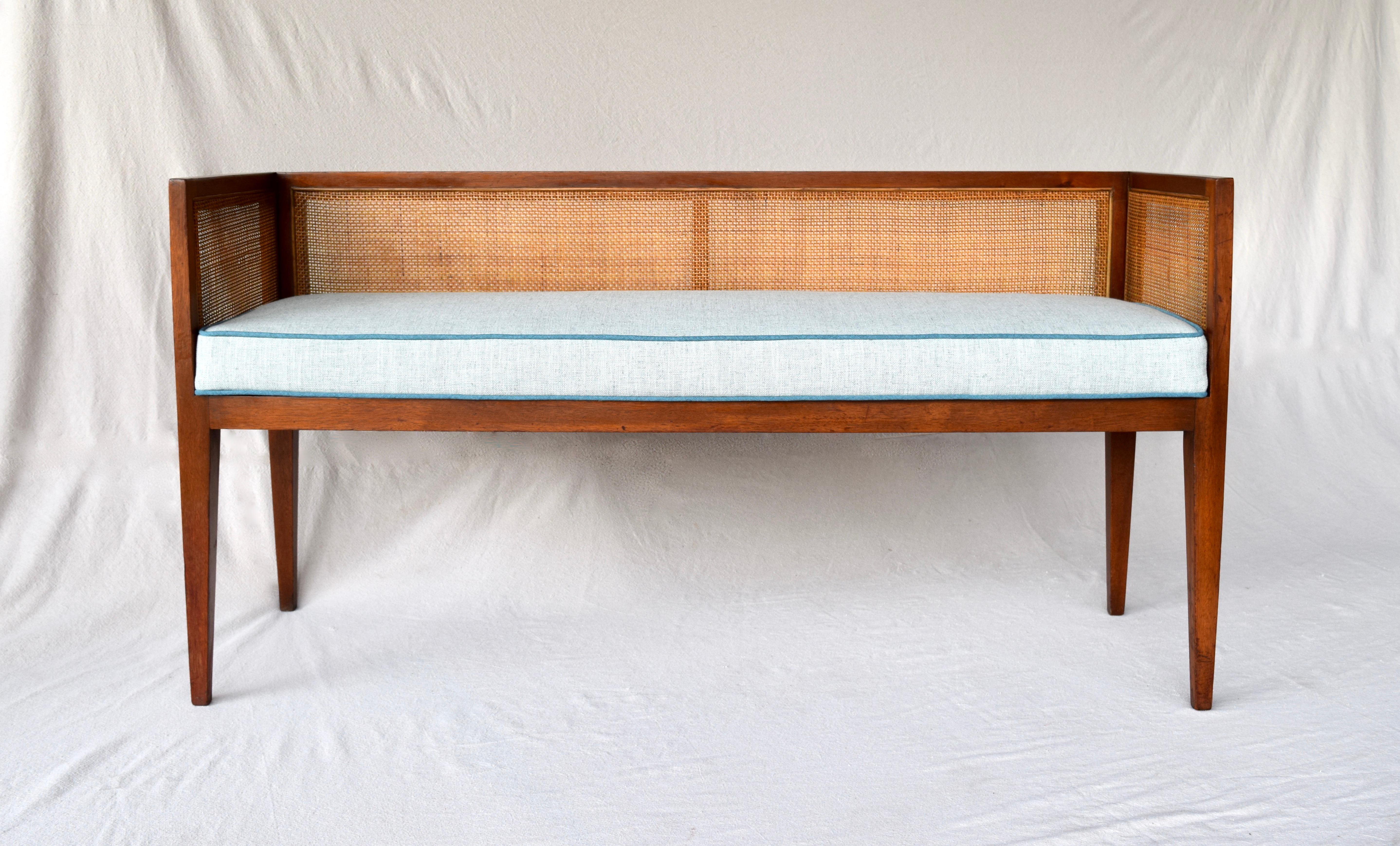 Mid-Century Modern 1950s Walnut Window Bench Attributed to Edward Wormley for Dunbar