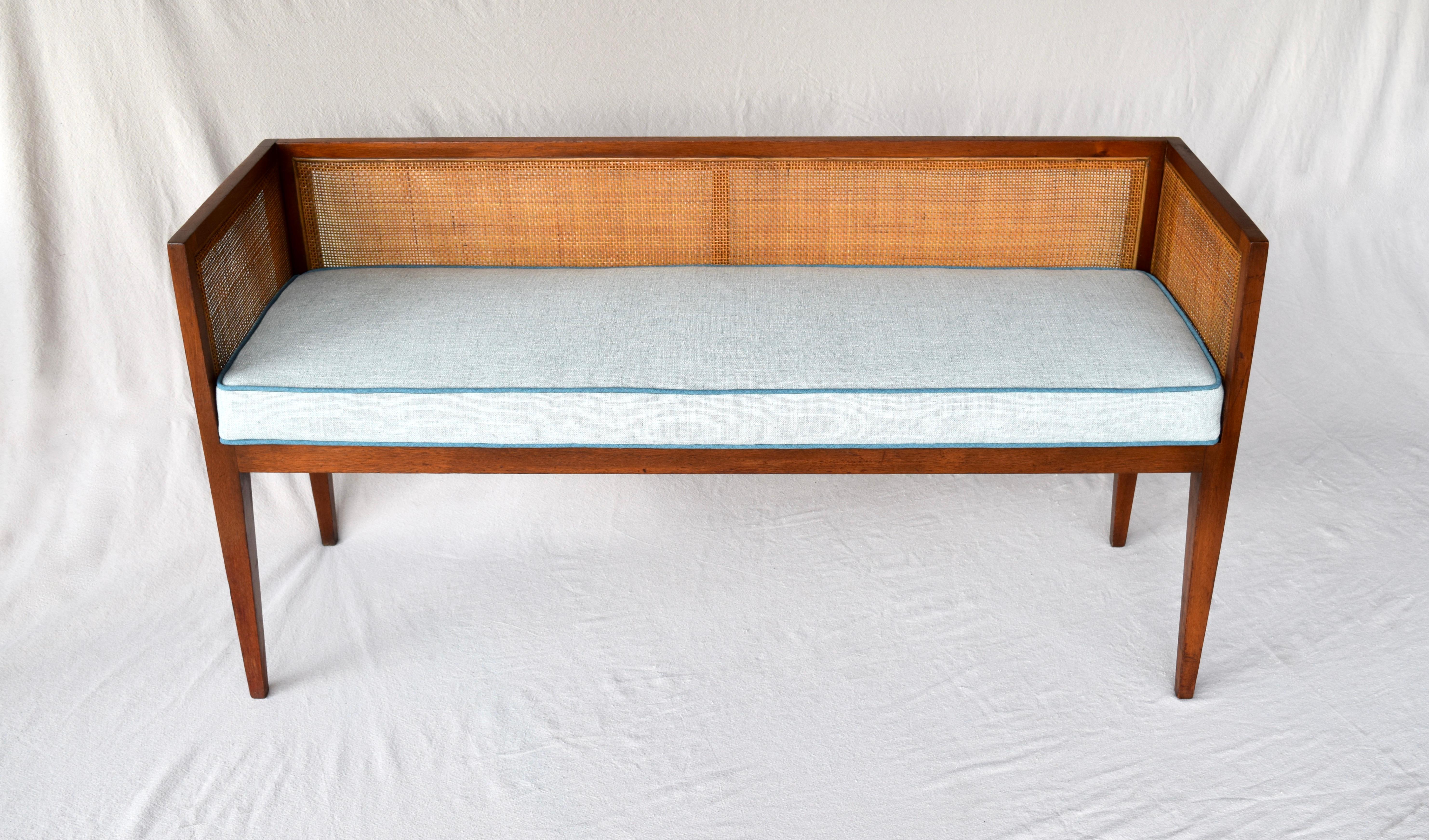 North American 1950s Walnut Window Bench Attributed to Edward Wormley for Dunbar