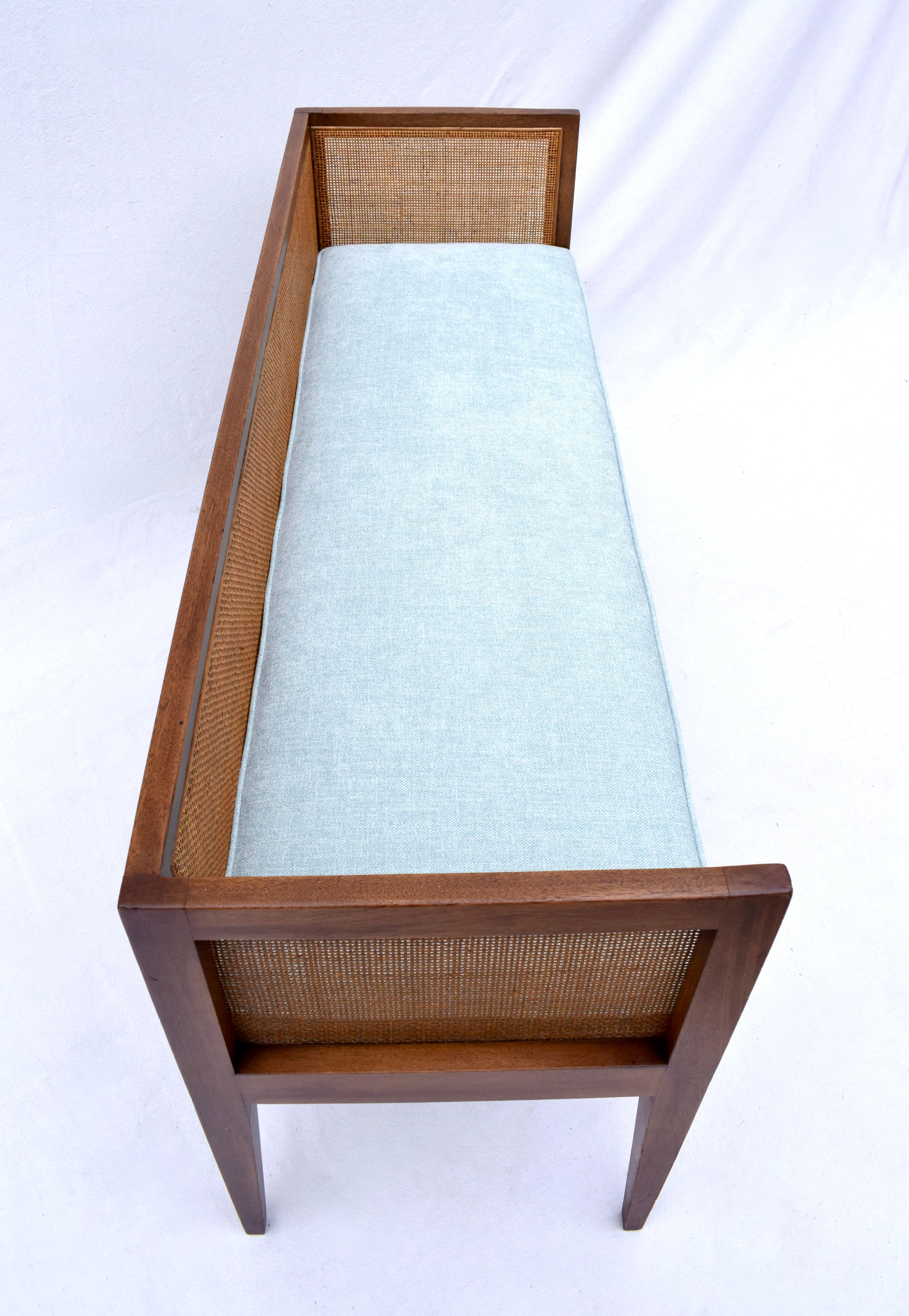 1950s Walnut Window Bench Attributed to Edward Wormley for Dunbar For Sale 1