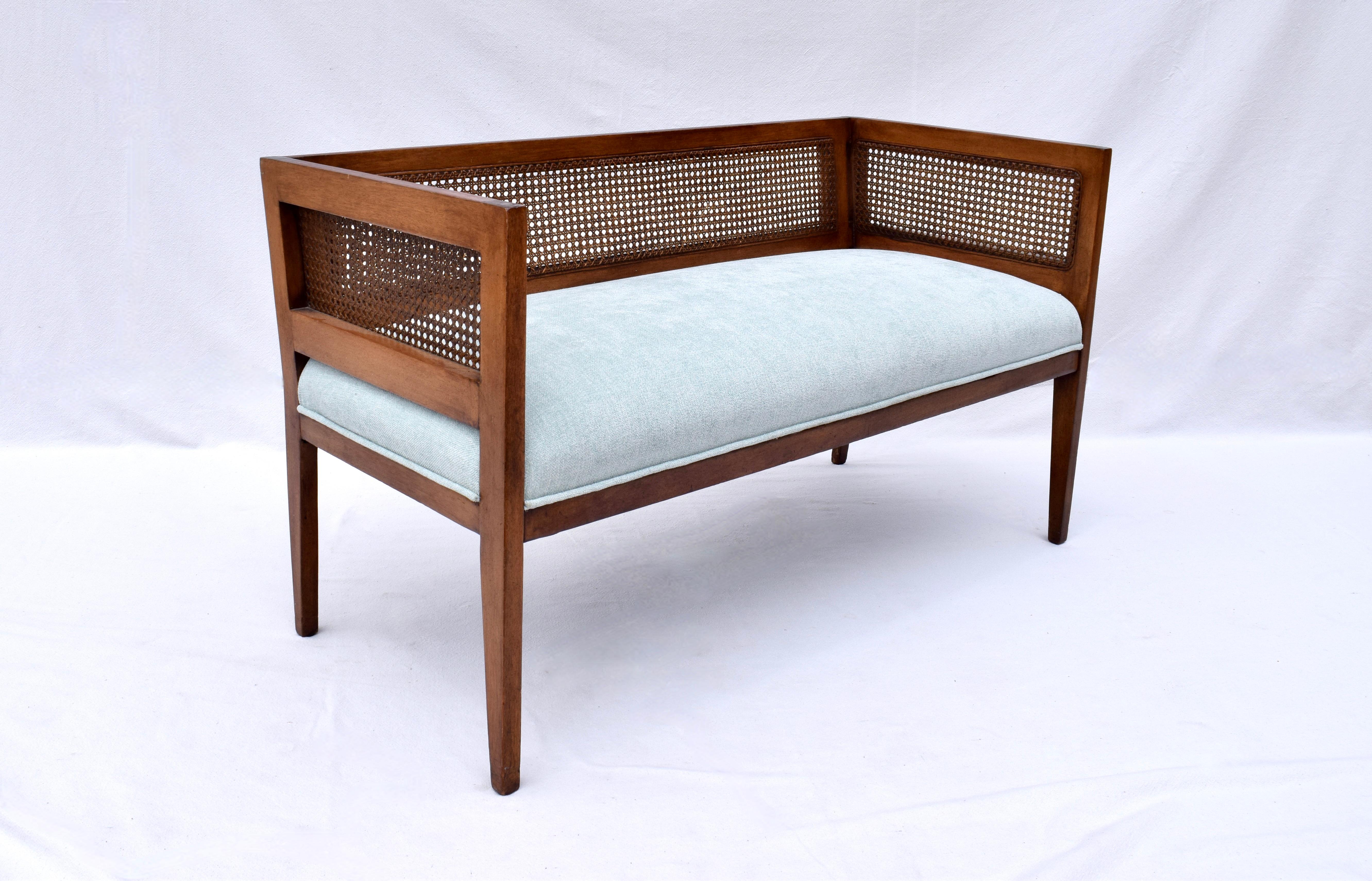 1950s Walnut Window Bench in the Manner of Edward Wormley for Dunbar 4