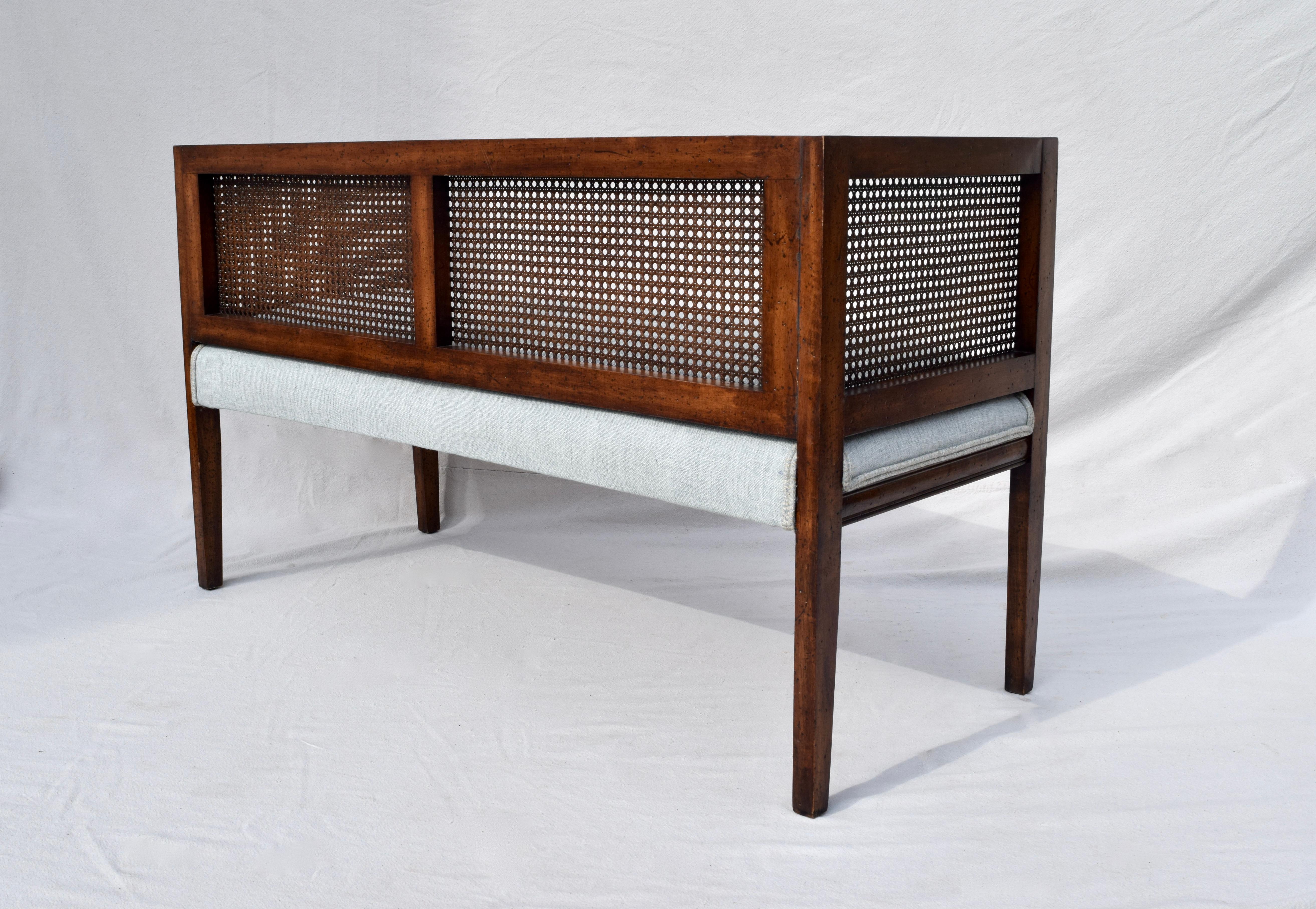 1950s Walnut Window Bench in the Manner of Edward Wormley for Dunbar 1