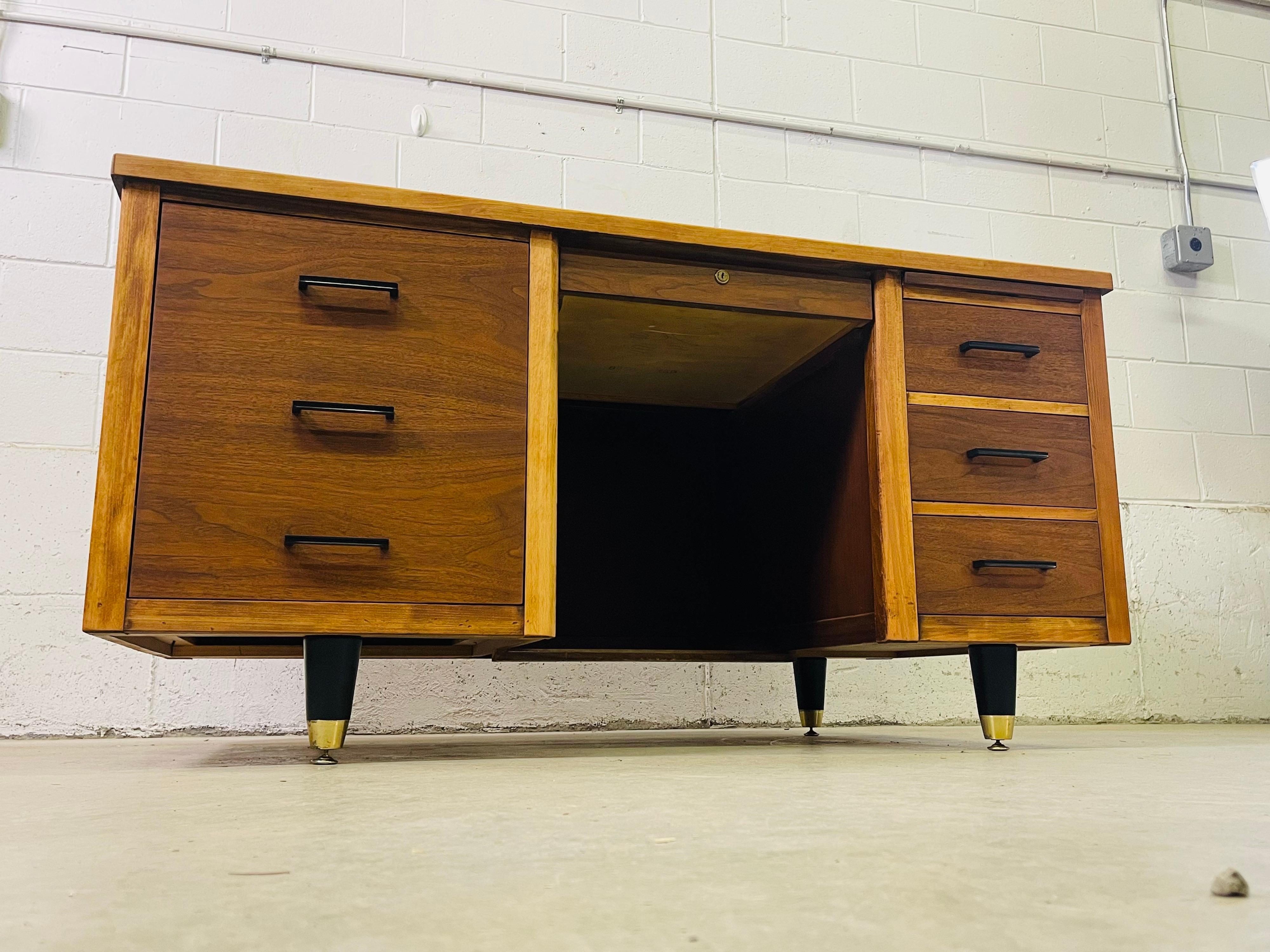 1950s Walnut Wood Tanker Desk 7