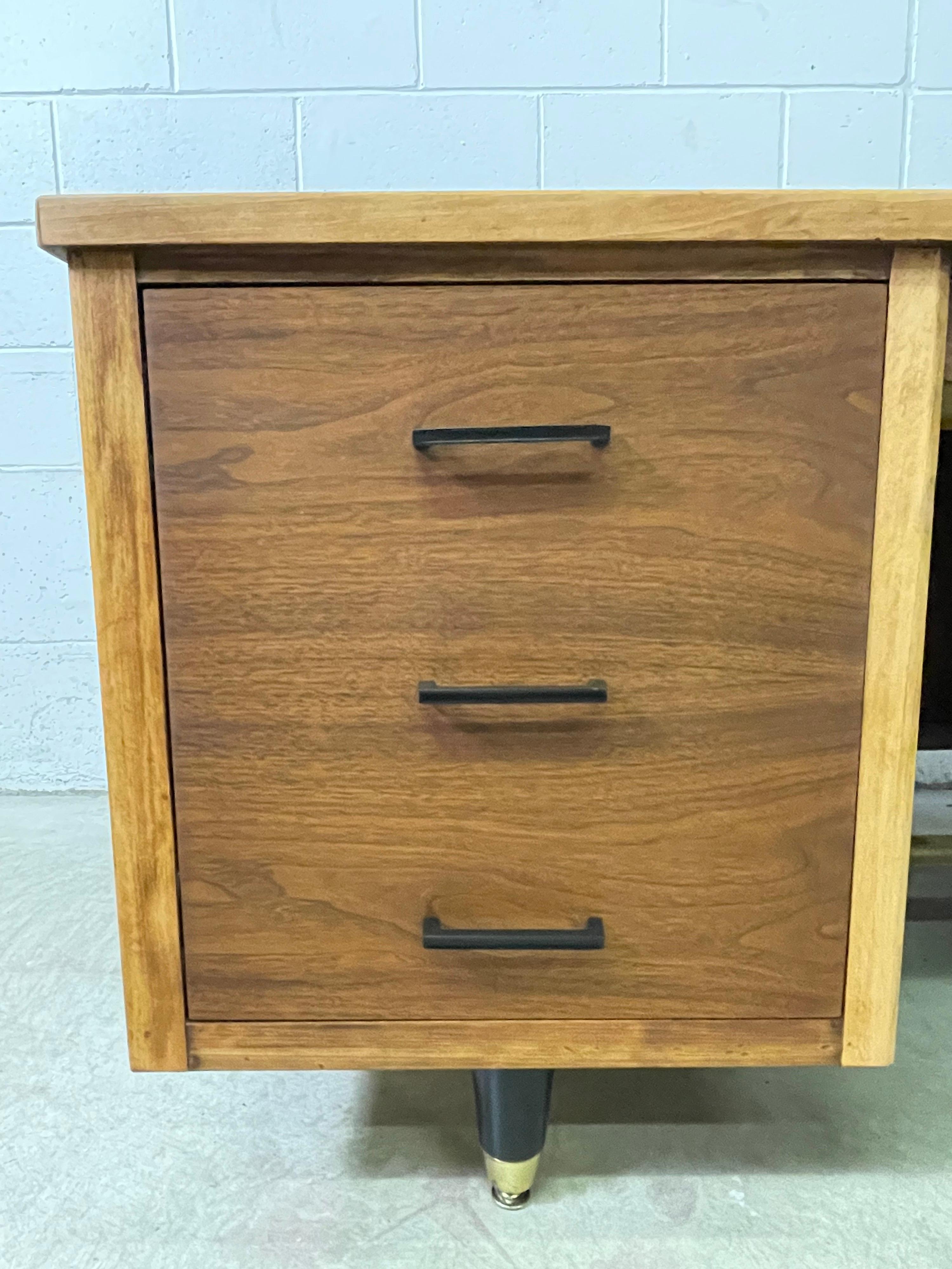 1950s tanker desk