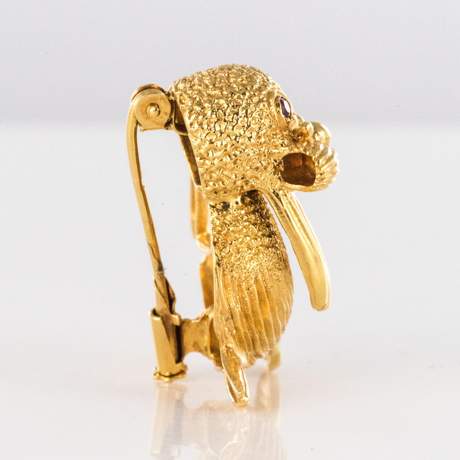 1950s Walrus 18 Karat Yellow Gold Brooch 2