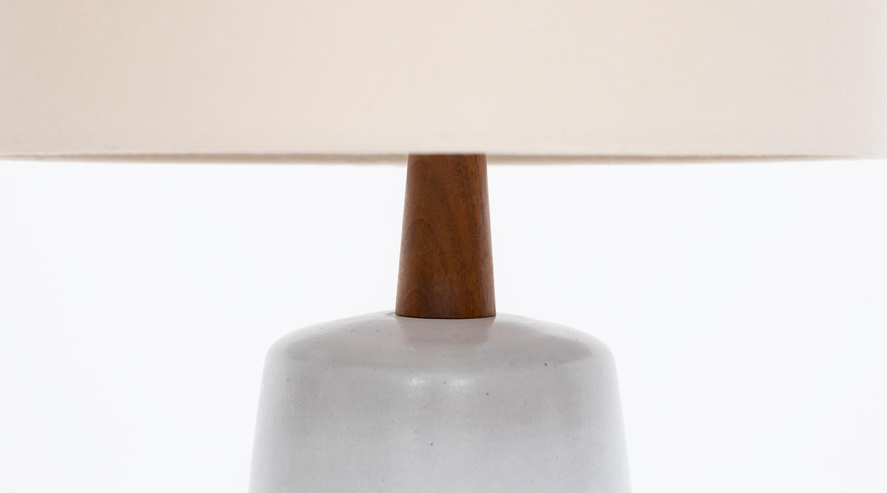 Brass 1950s Warm, Bright Ceramic Table Lamp by Jane & Gordon Martz 'j' For Sale