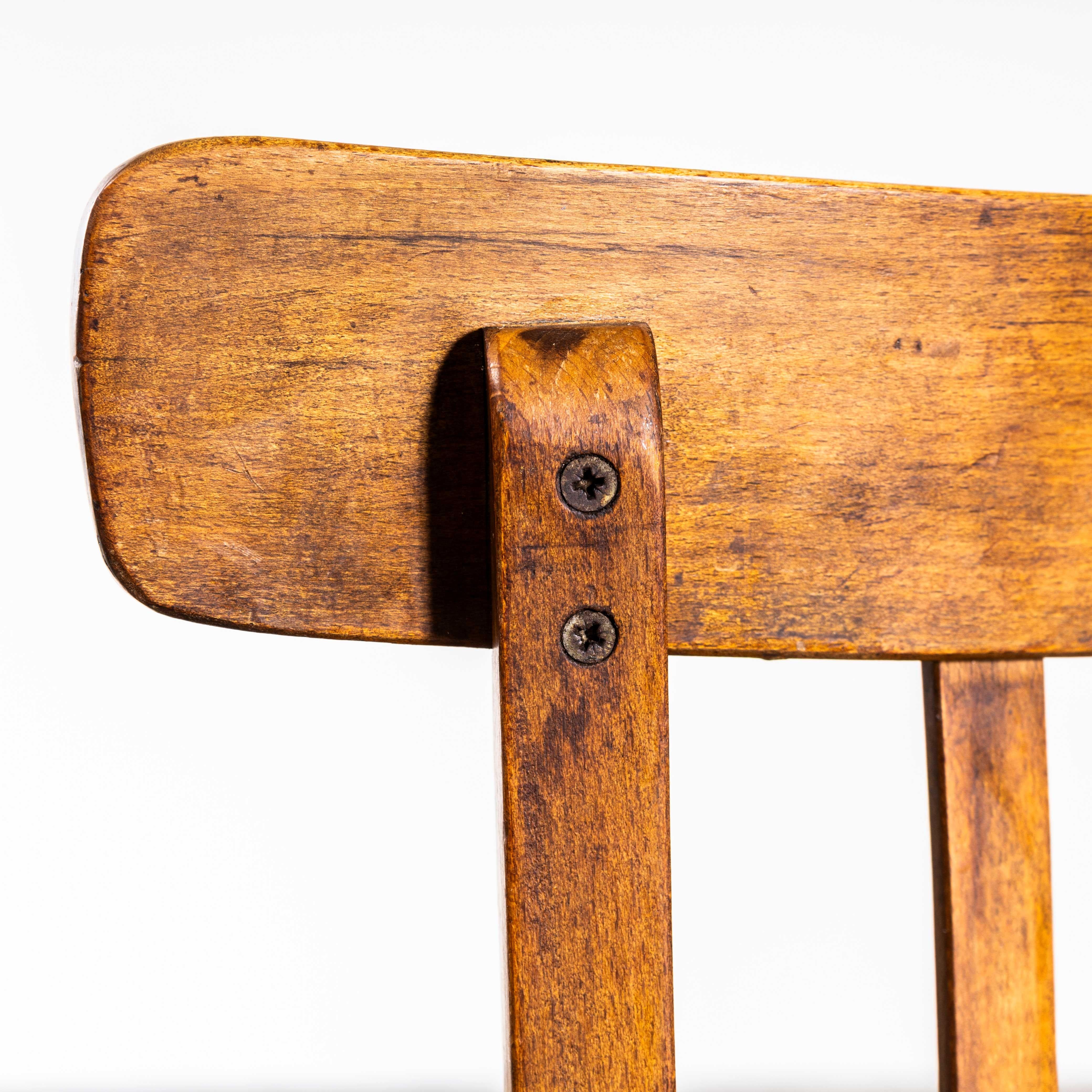 Chaises de salle à manger Bentwood Baumann en chêne chaud des années 50 en vente 3