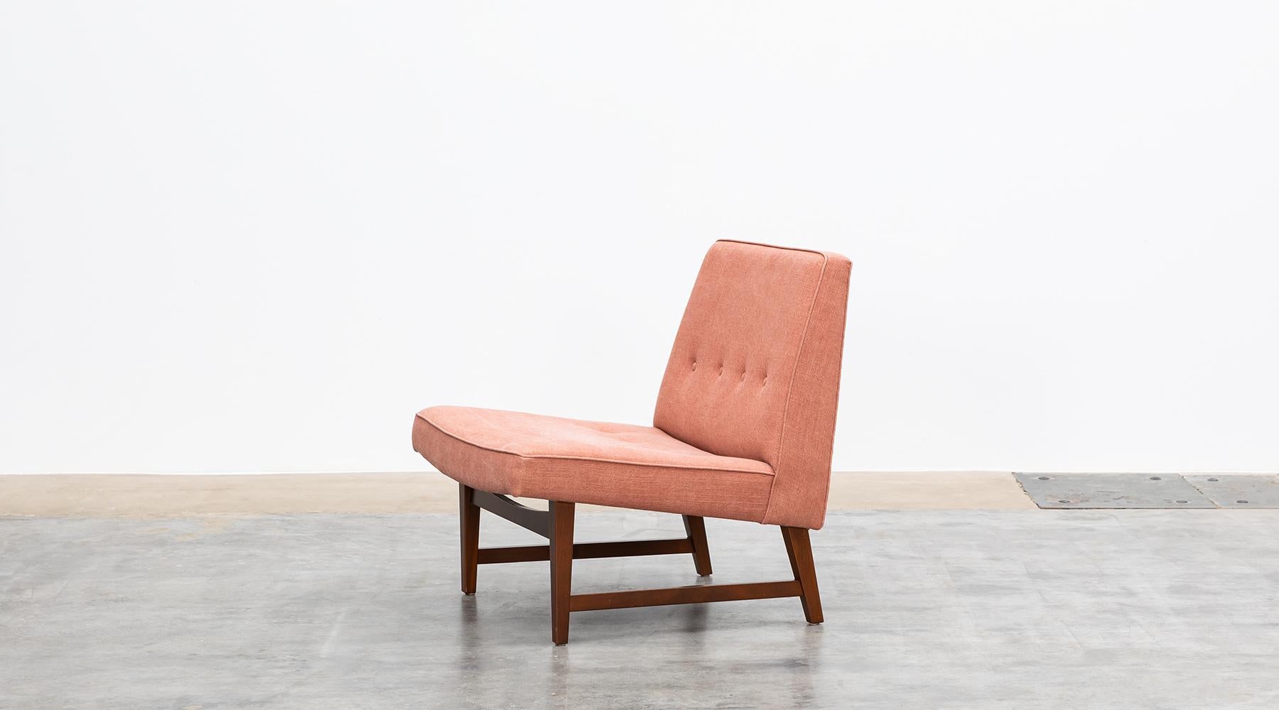 Mid-20th Century 1950s Warm Pink Edward Wormley pair of Lounge Chairs 'New Upholstery' For Sale