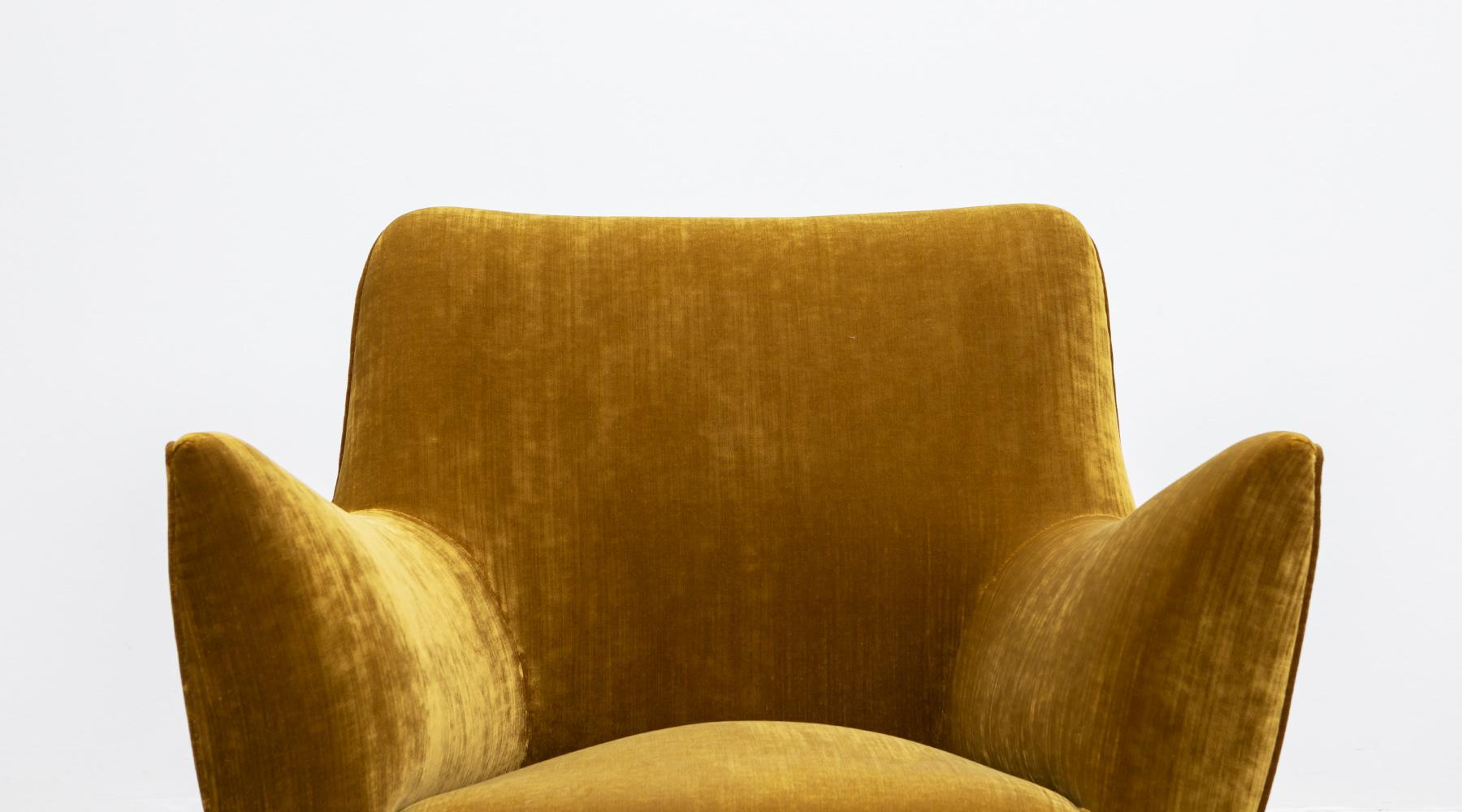 1950s Warm Yellow Fabric Lounge Chairs by Guglielmo Veronesi, New Upholstery For Sale 5