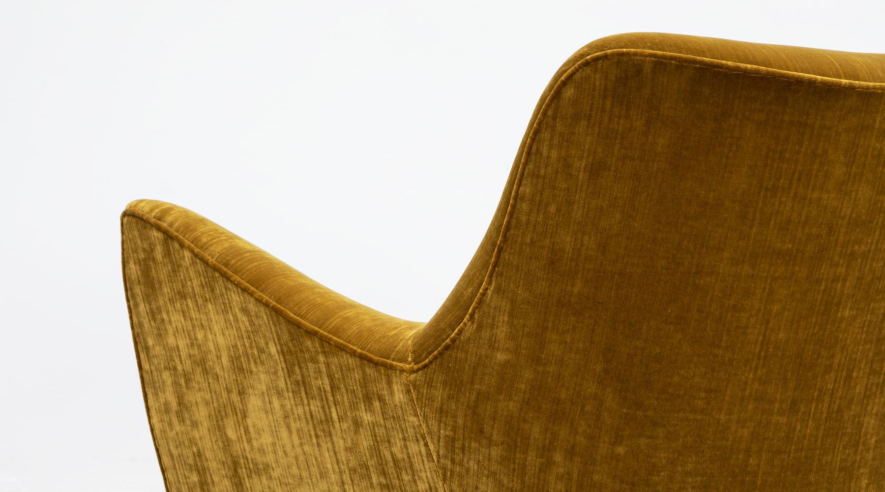 1950s Warm Yellow Fabric Lounge Chairs by Guglielmo Veronesi, New Upholstery For Sale 9