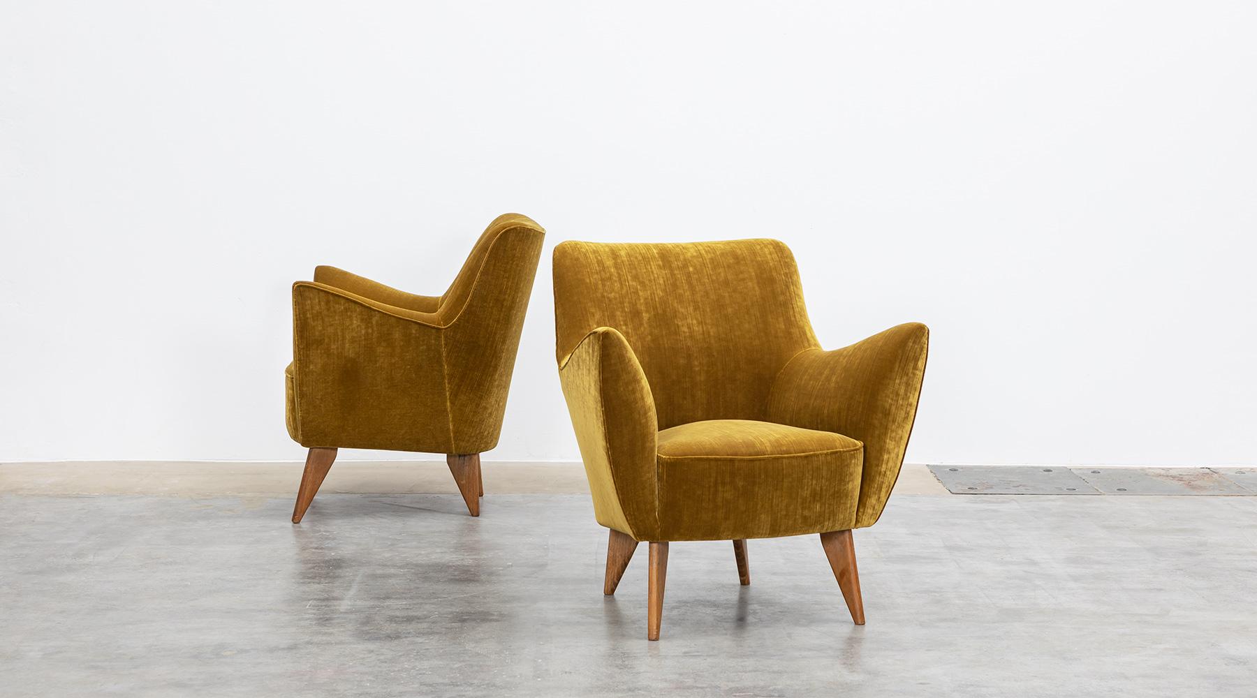 Mid-Century Modern 1950s Warm Yellow Fabric Lounge Chairs by Guglielmo Veronesi, New Upholstery For Sale