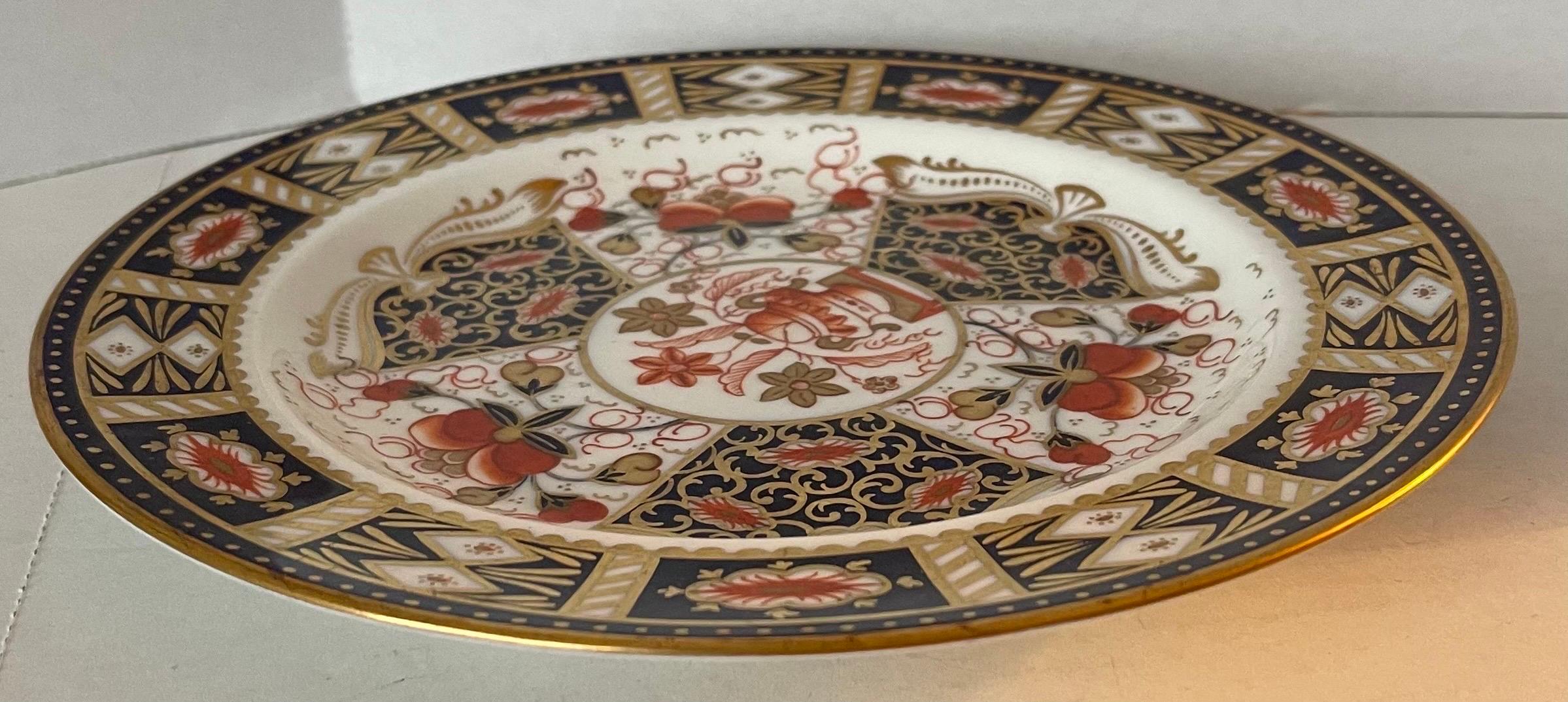 Plato llano Wedgwood de 1950 con motivo Imari en Bueno estado para la venta en Stamford, CT
