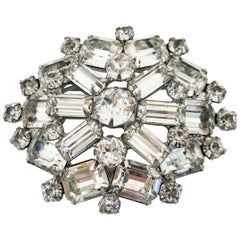 1950s Weiss Brooch with Clear Rhinestones