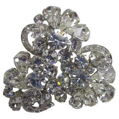 Retro 1950s Weiss Swirled Tri Cluster Crystal Brooch 