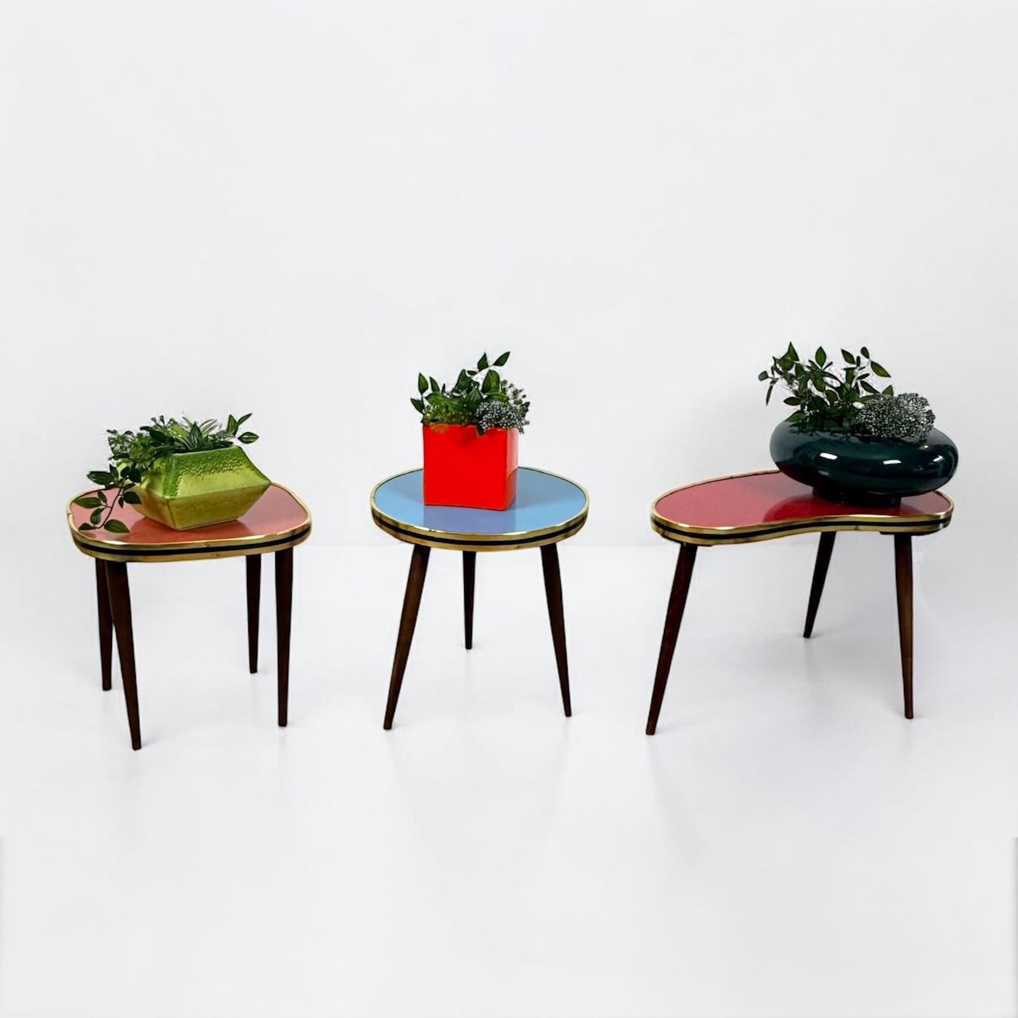 Piantane della Germania Occidentale del 1950 in formica e ottone in vendita 3