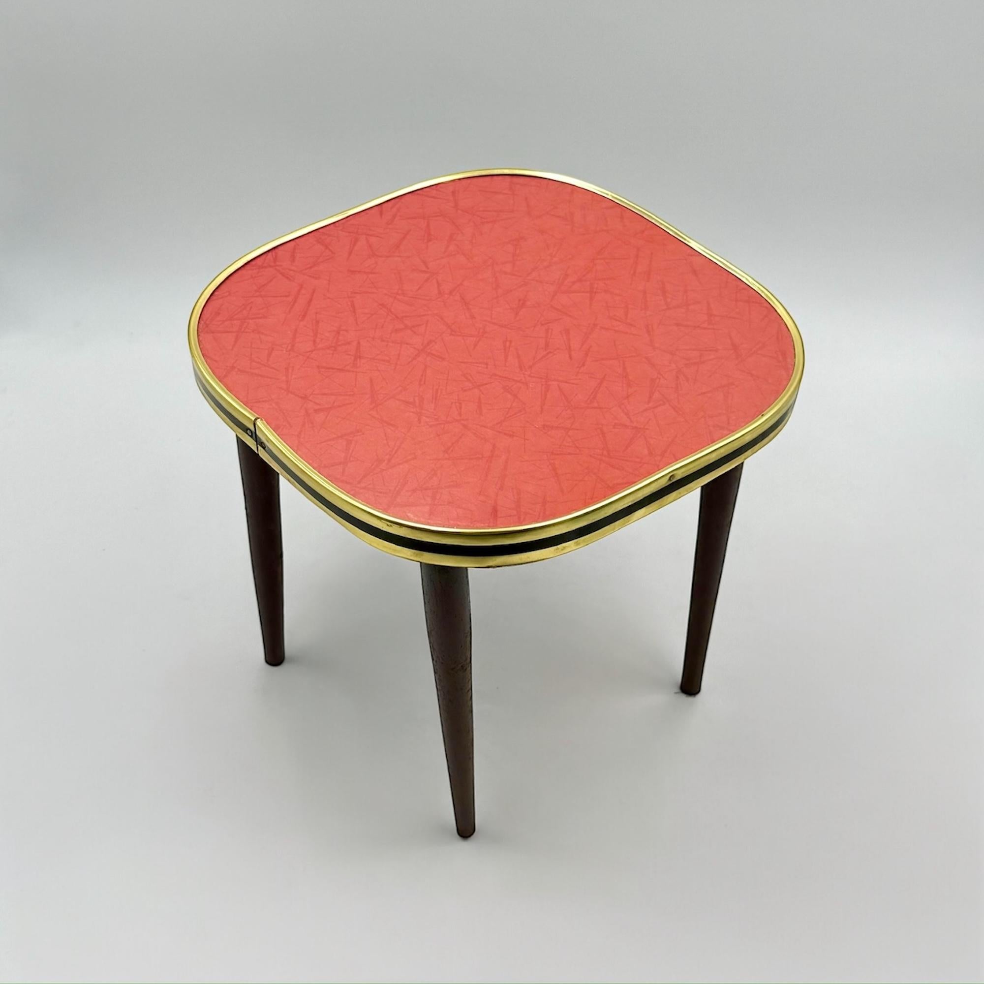 Piantane della Germania Occidentale del 1950 in formica e ottone in vendita 7