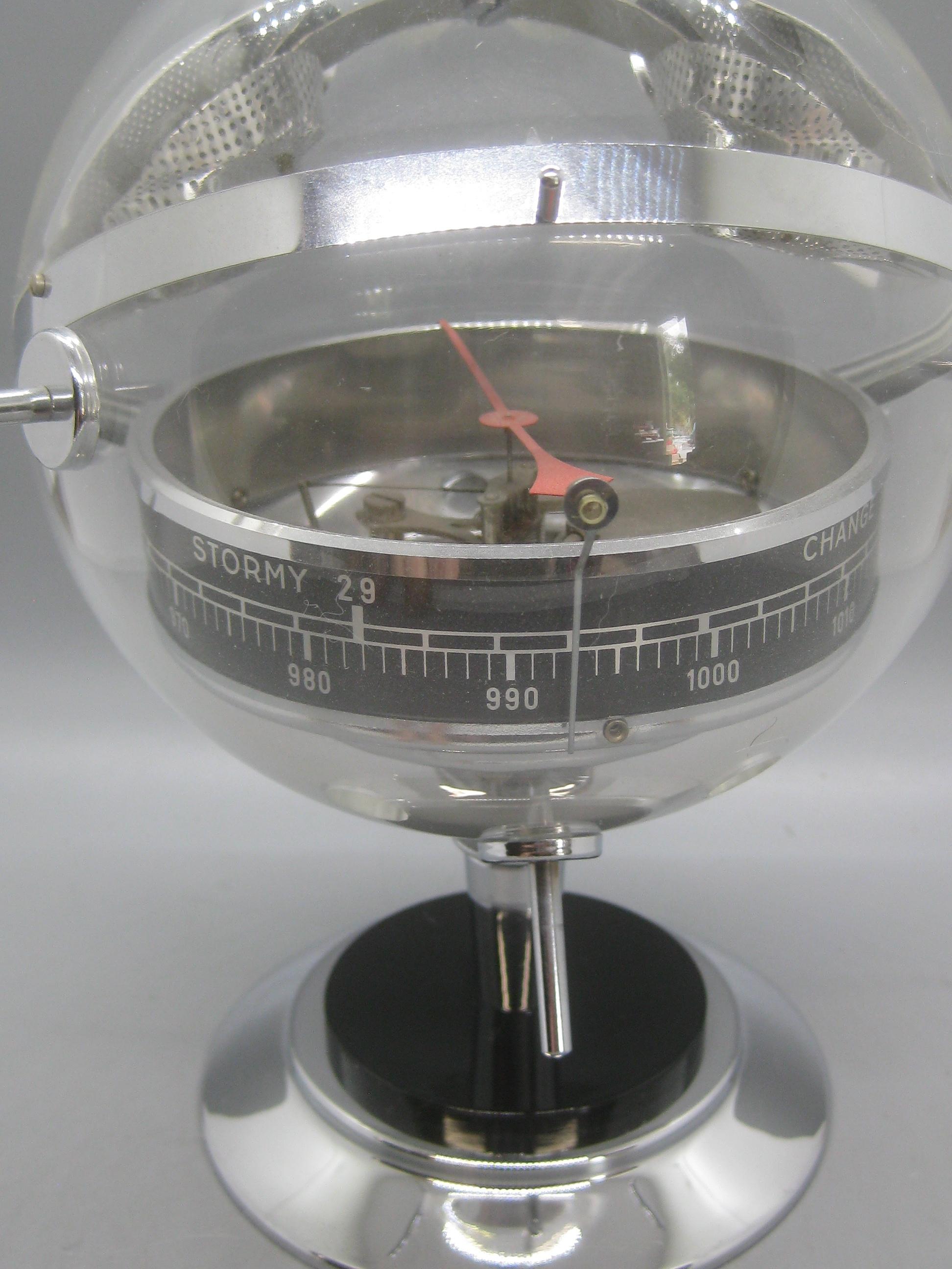 1950s West Germany Crome Sputnik Space Age Barometer Thermometer Weather Station In Excellent Condition In San Diego, CA