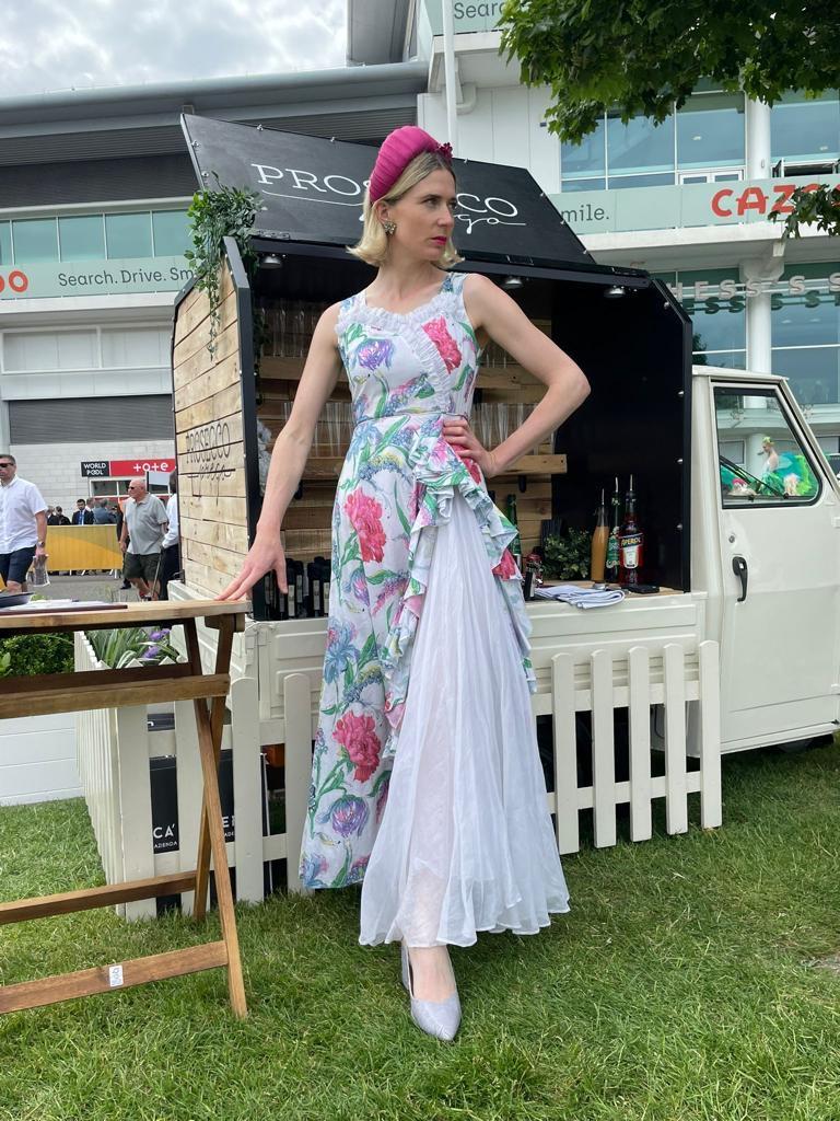 1950s White Cotton Organza Floral Dress For Sale 2