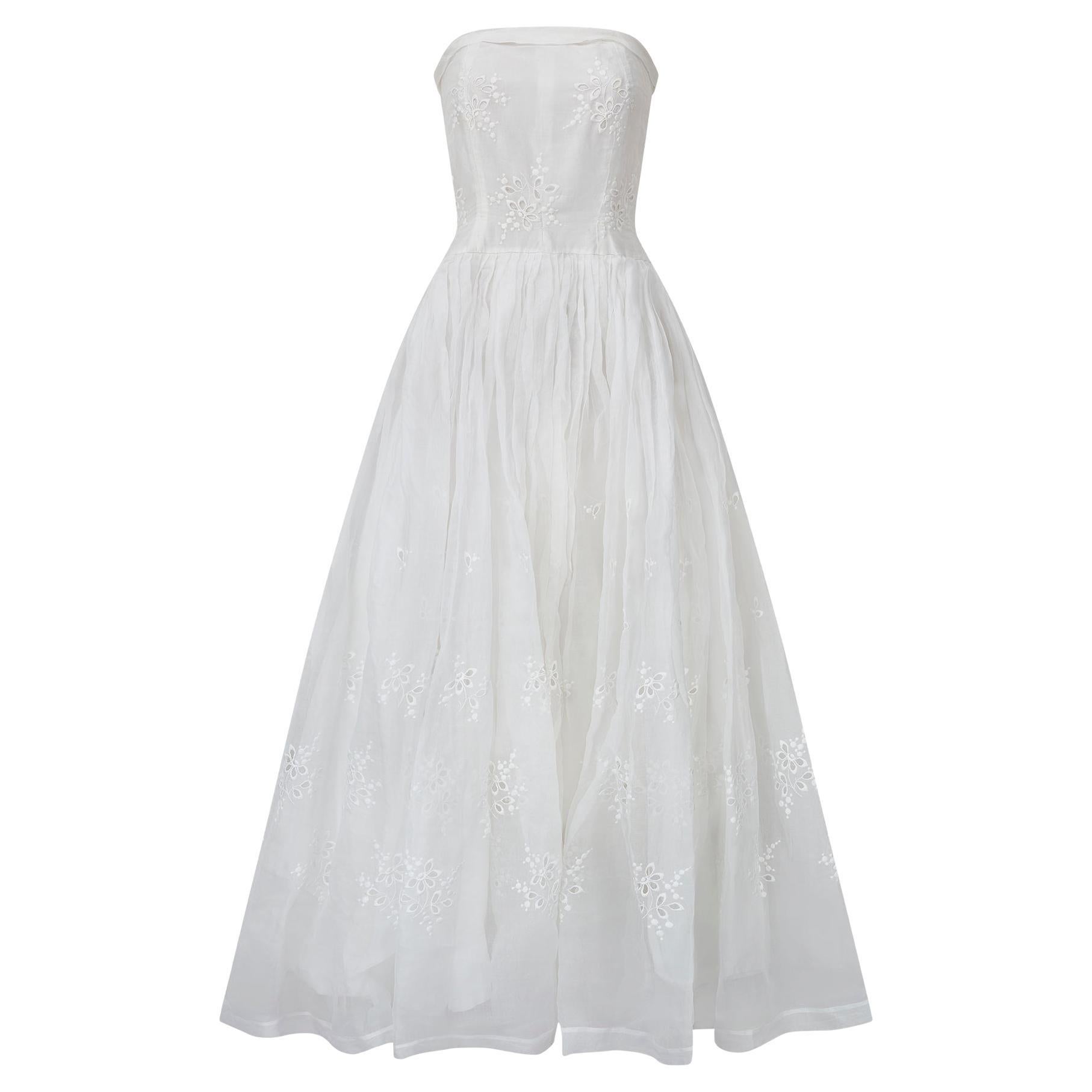 Abito da sposa senza spalline in organza di cotone bianco degli anni '50