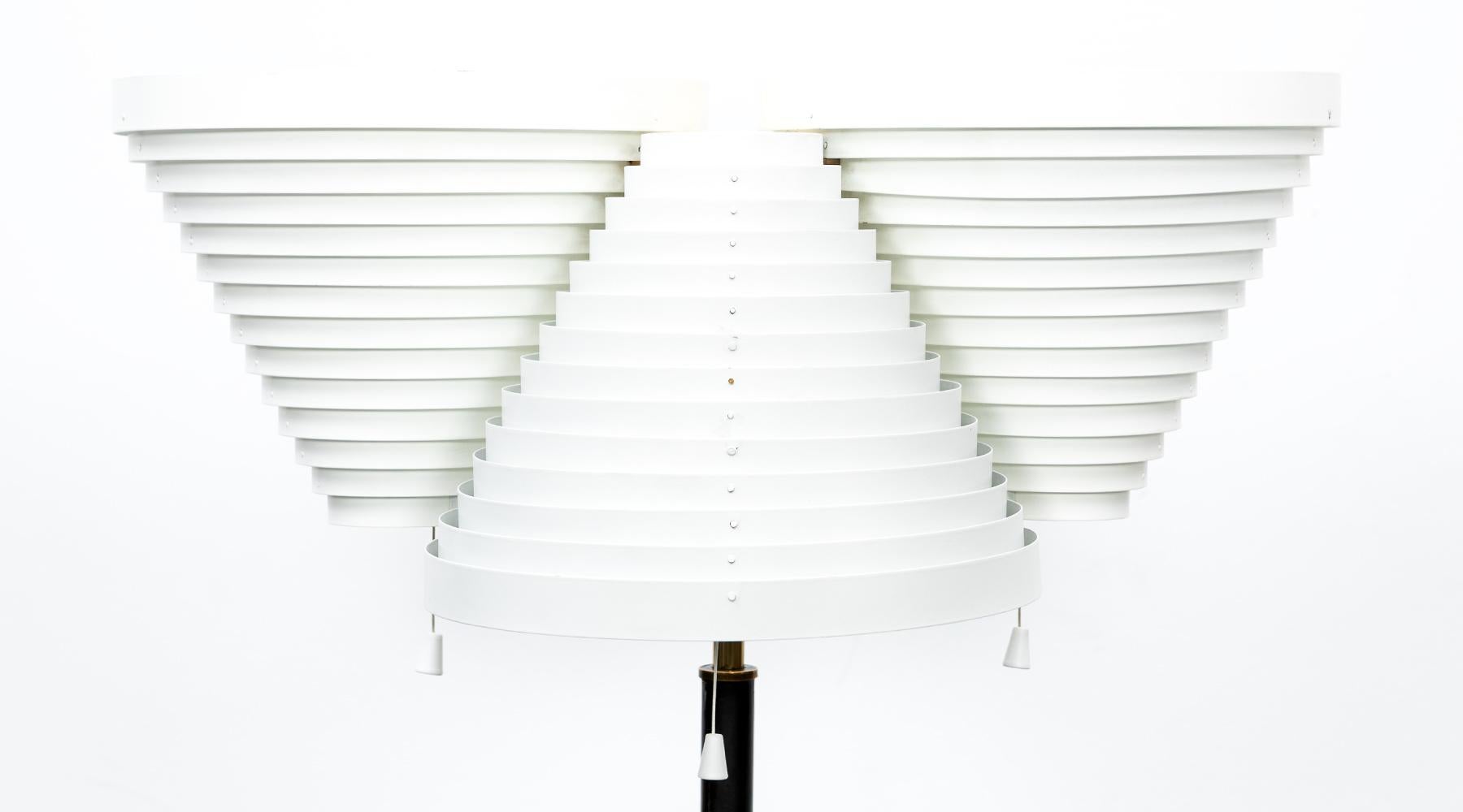 1950s White Enameled Metal Shades Floor Lamp by Alvar Aalto For Sale 6