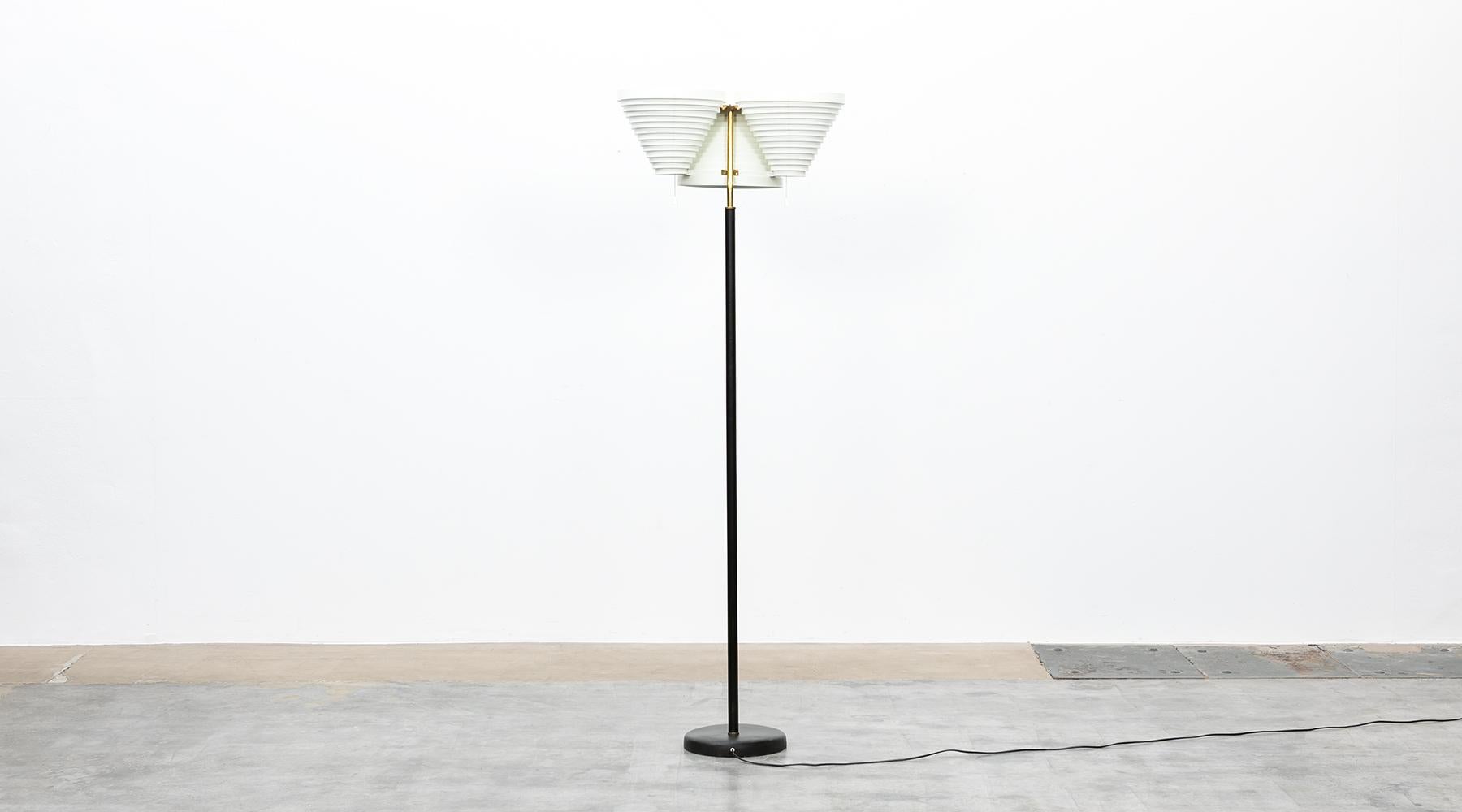 Brass 1950s White Enameled Metal Shades Floor Lamp by Alvar Aalto For Sale
