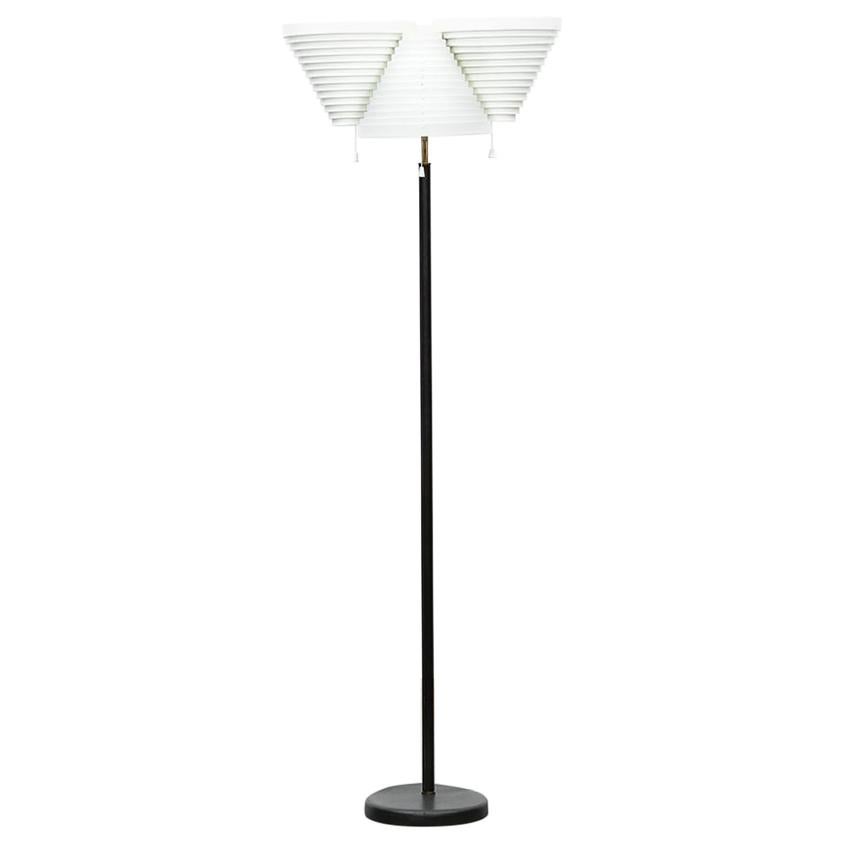 1950s White Enameled Metal Shades Floor Lamp by Alvar Aalto For Sale
