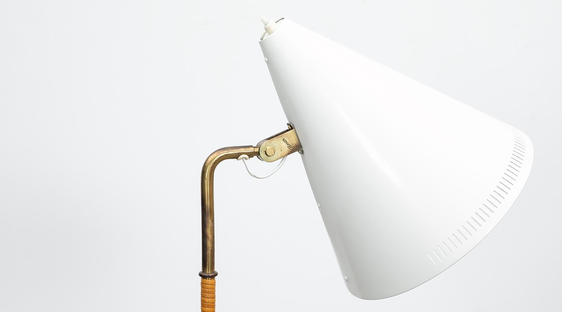 1950s White Lacquered and Brass Floor Lamp by Paavo Tynell 2