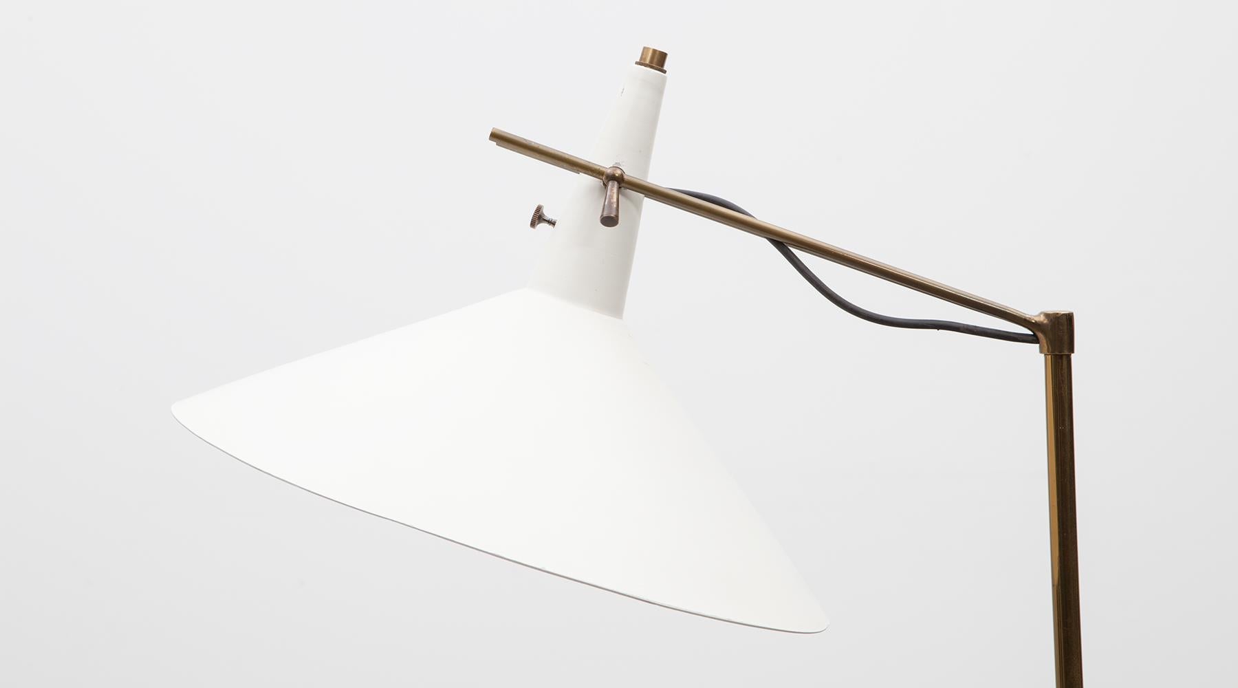 1950s White Lacquered Metal Floor Lamp by Paul McCobb 2
