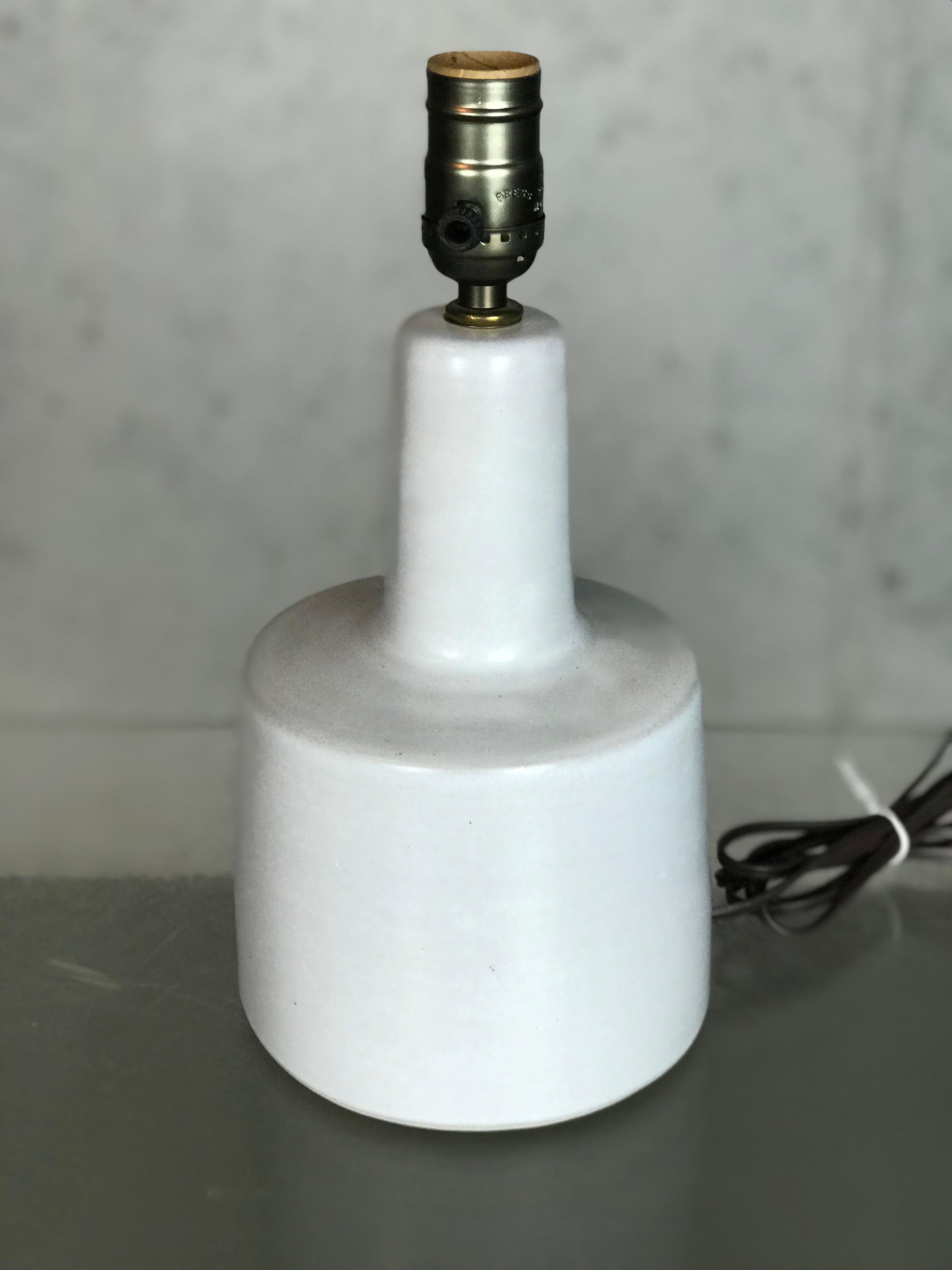Petite Table Lamp by Jane and Gordon Martz for Marshall Studios In Good Condition In Framingham, MA